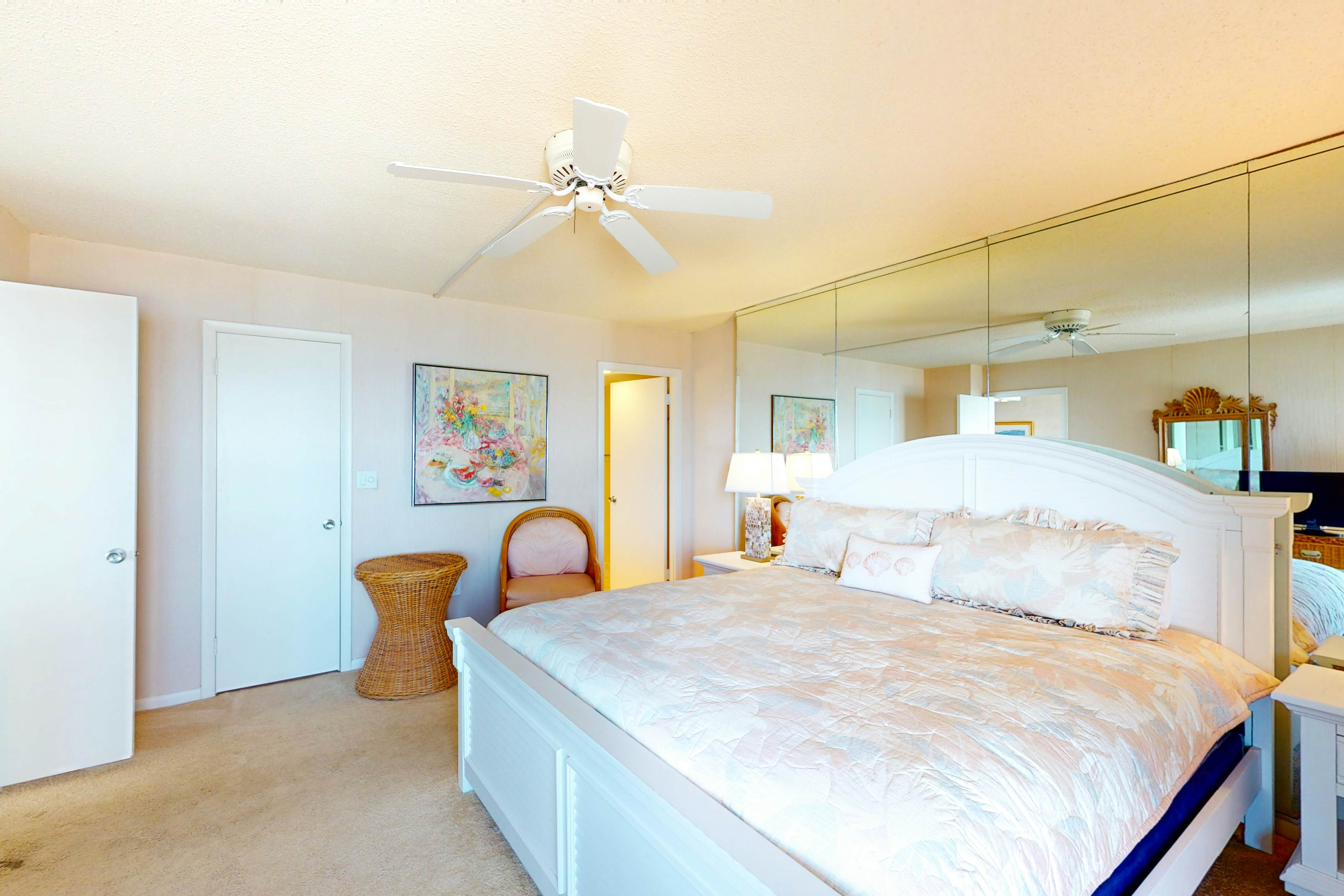 Sea Colony - 1501N Edgewater House Rd