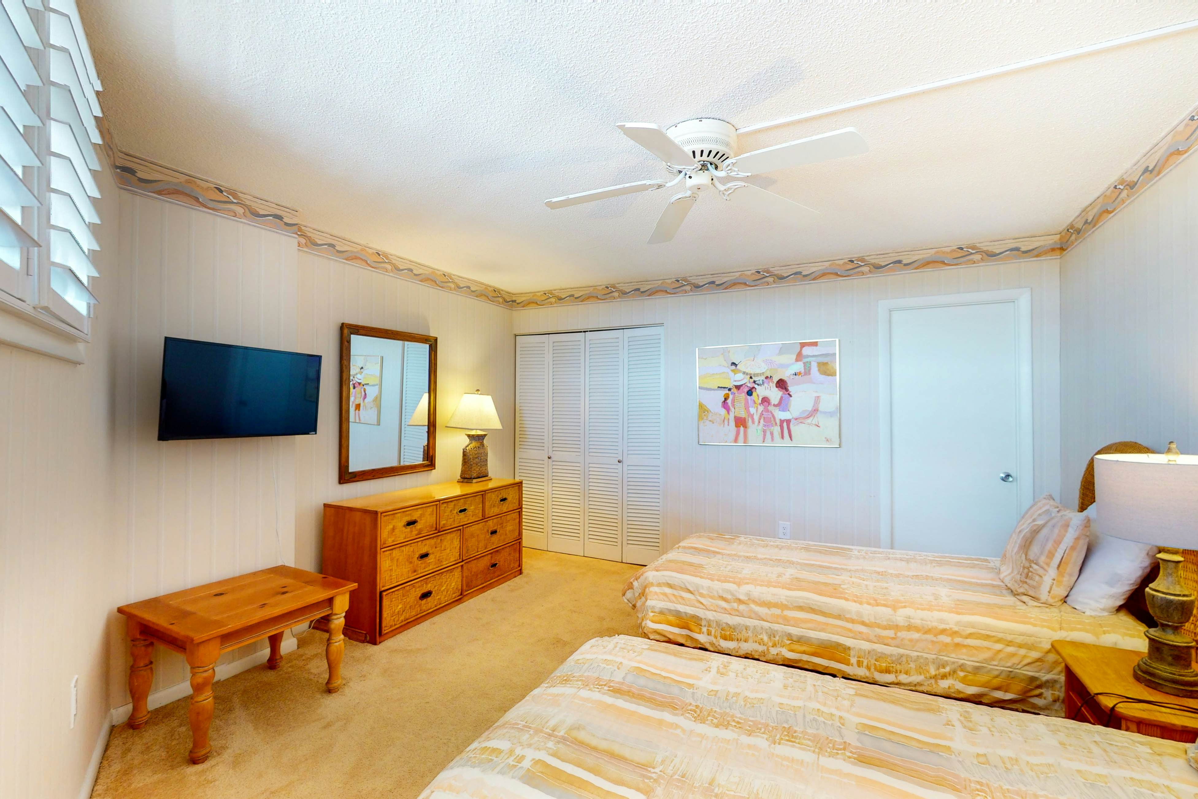 Sea Colony - 1501N Edgewater House Rd