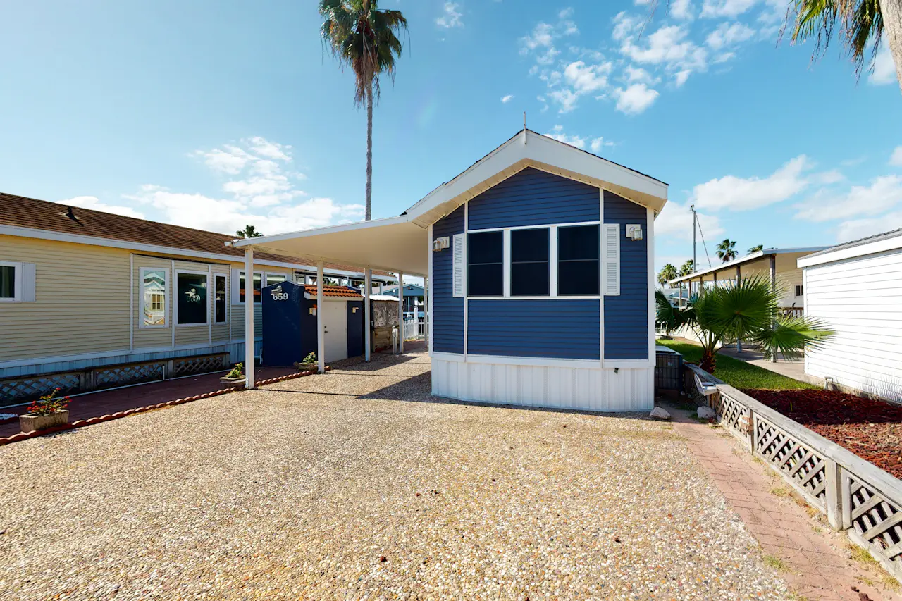 Long Island Village 659 Sand Dollar 1 BD Port Isabel, TX Vacation