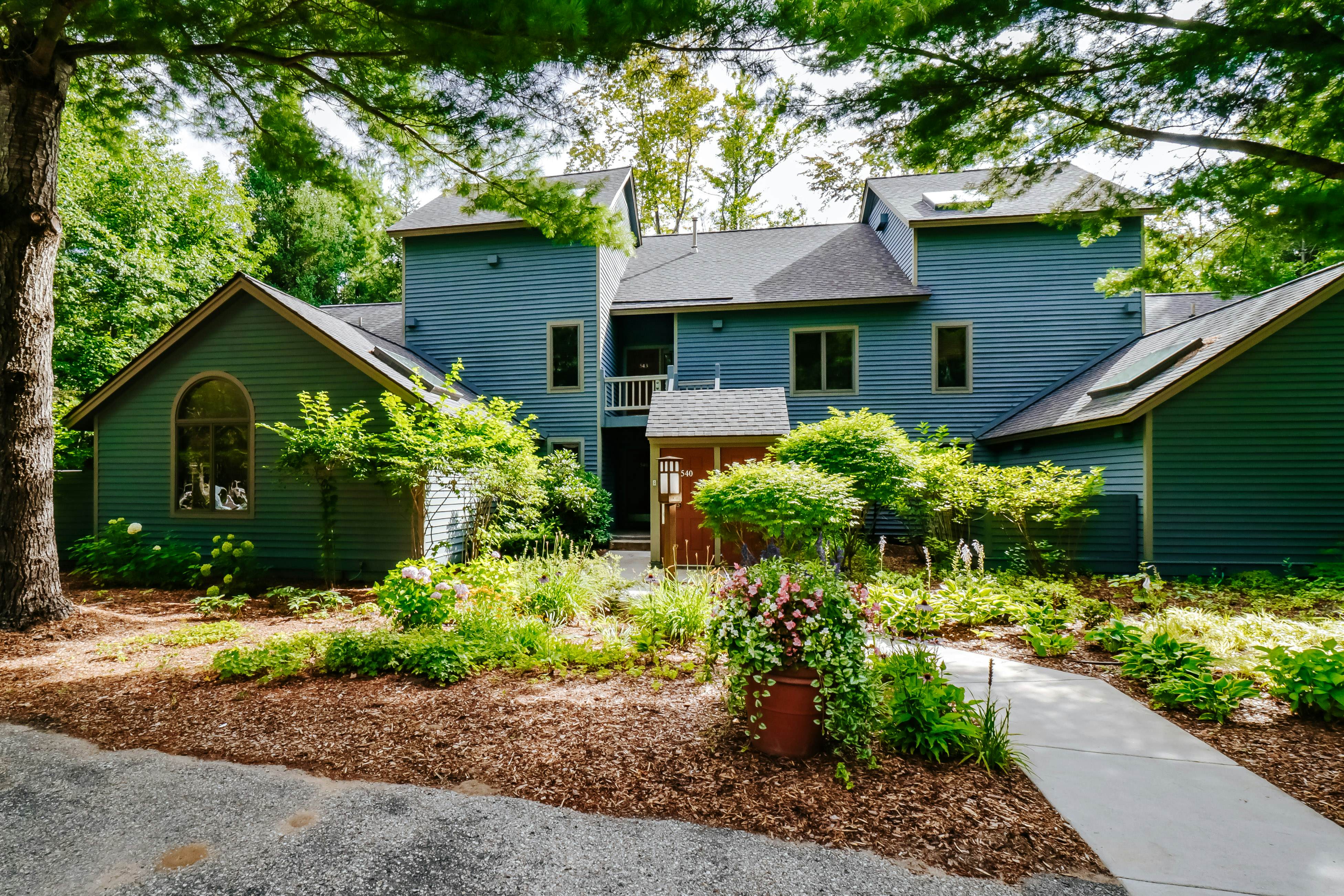 Crystal Mountain Resort Rentals, House Rentals Michigan Vacasa