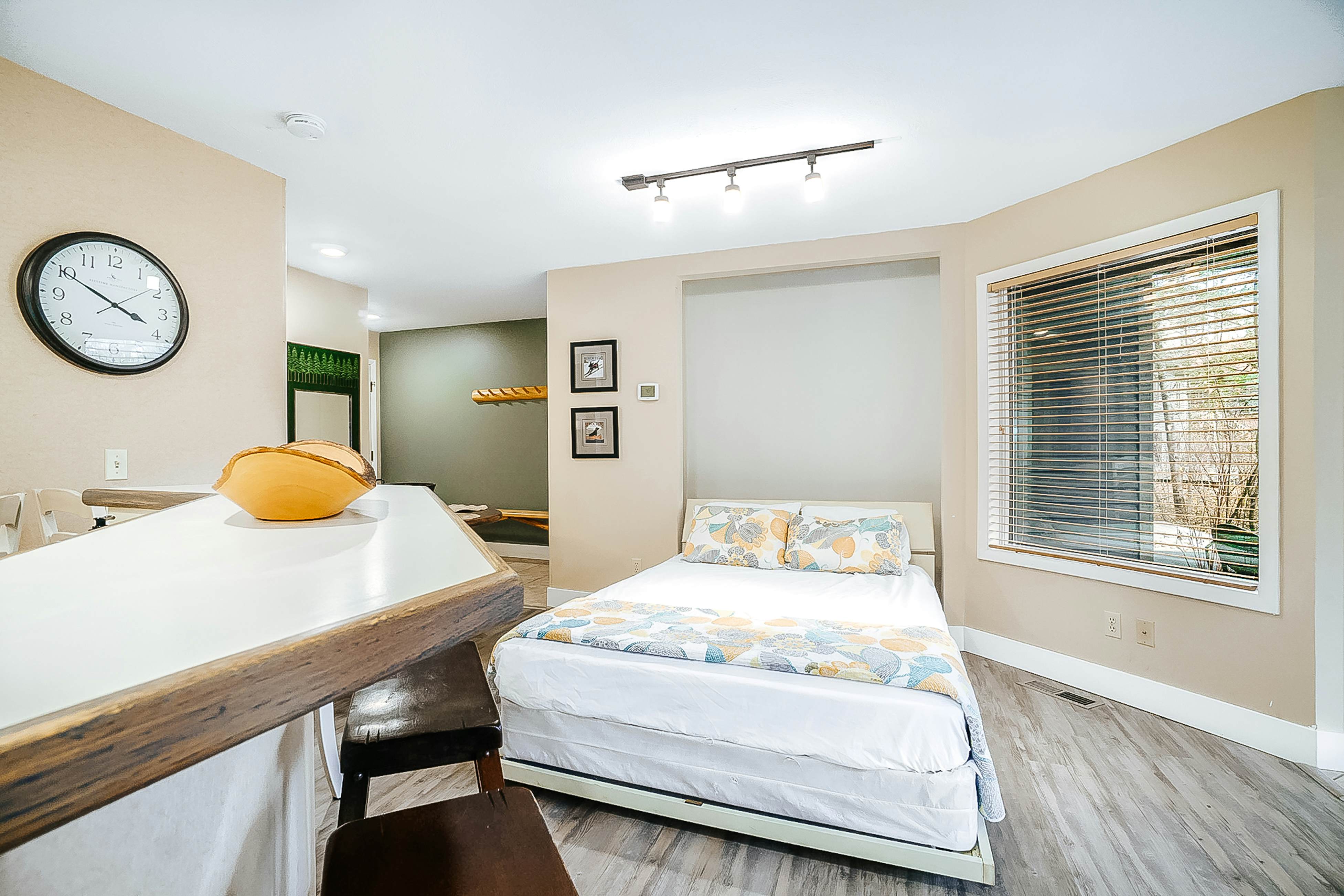 Wintergreen Condo, Unit 540 1 BD Thompsonville, MI Vacation Rental