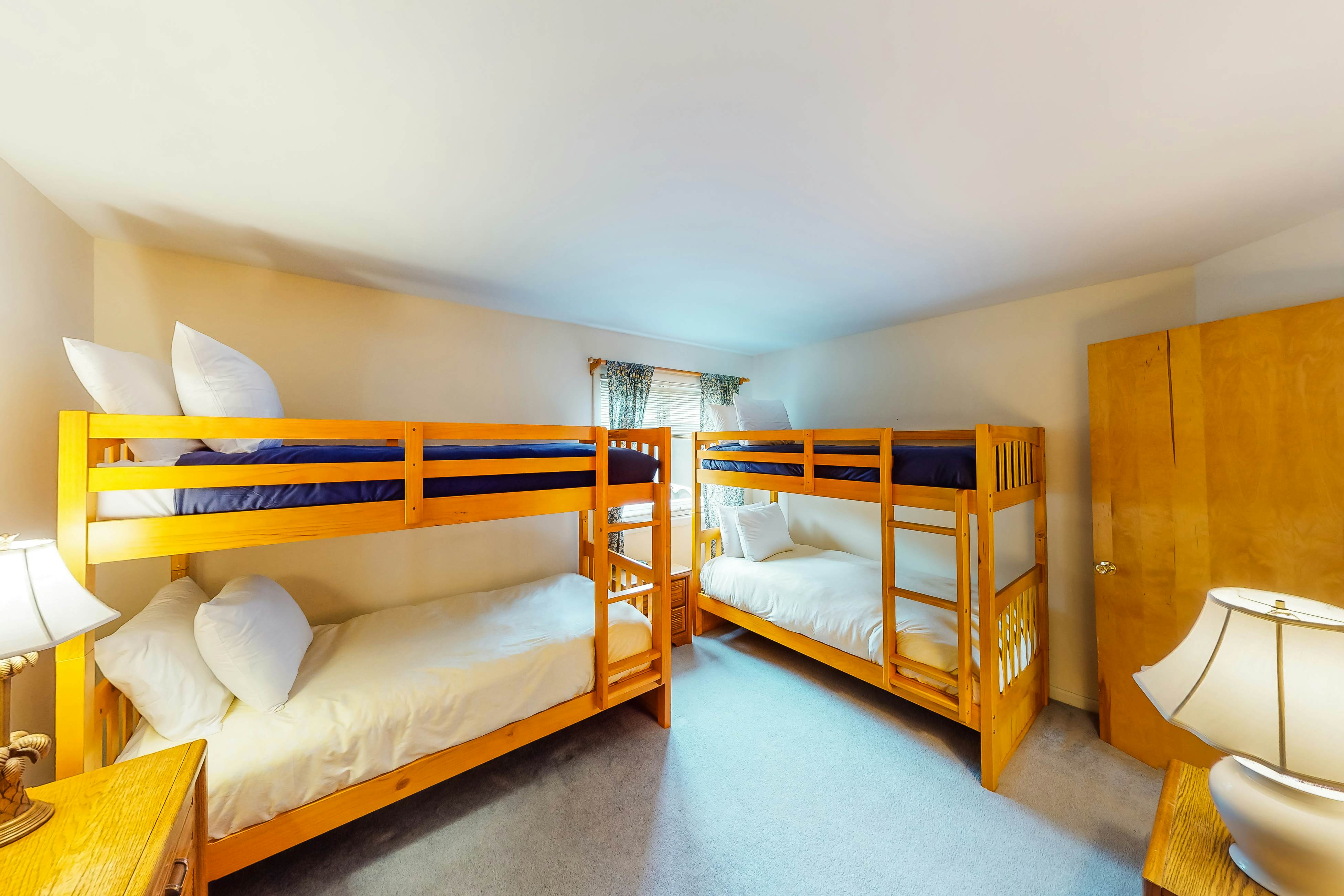 Mountainside Resort H203