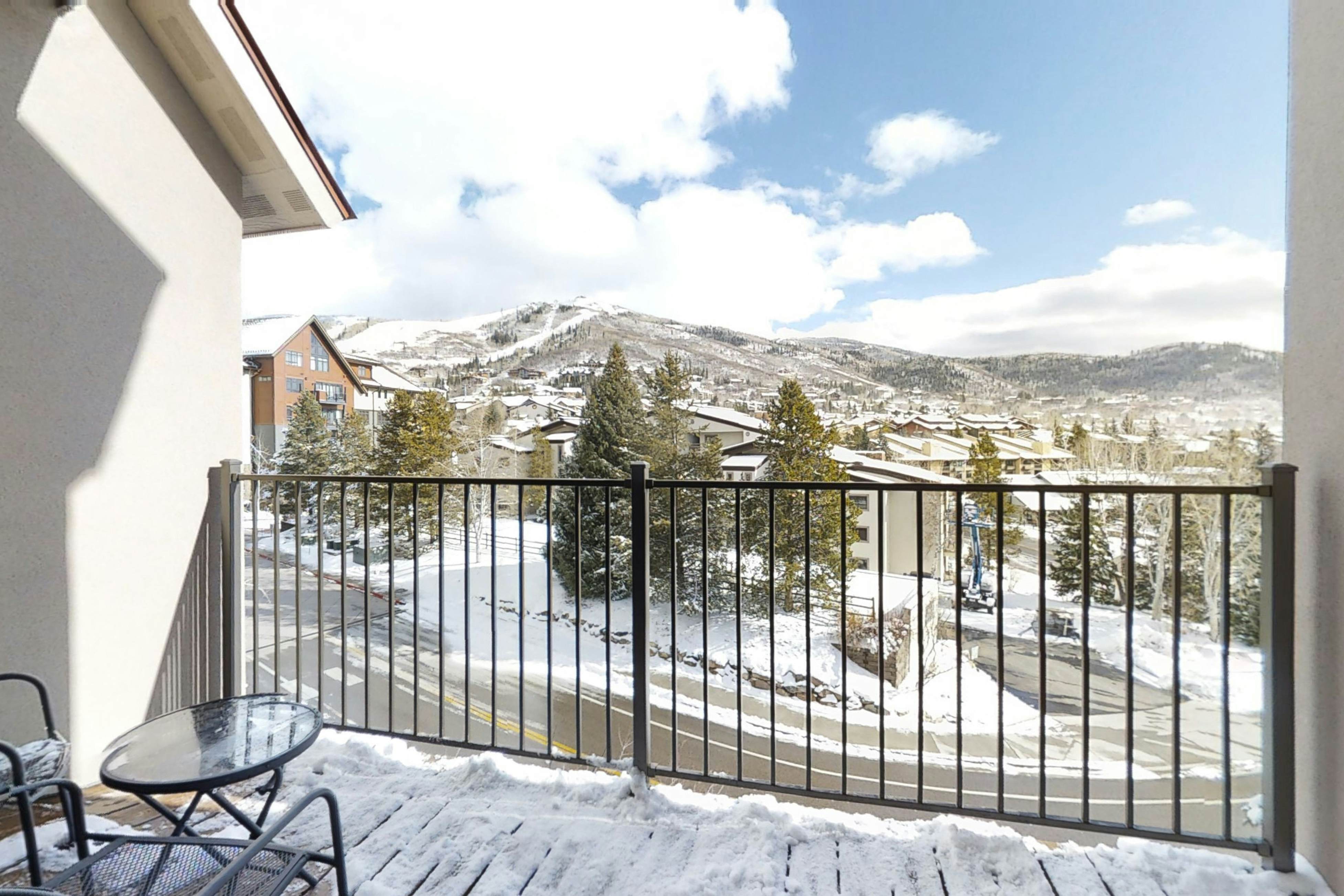 Snow Flower Condo Rentals Steamboat Springs, CO Vacasa