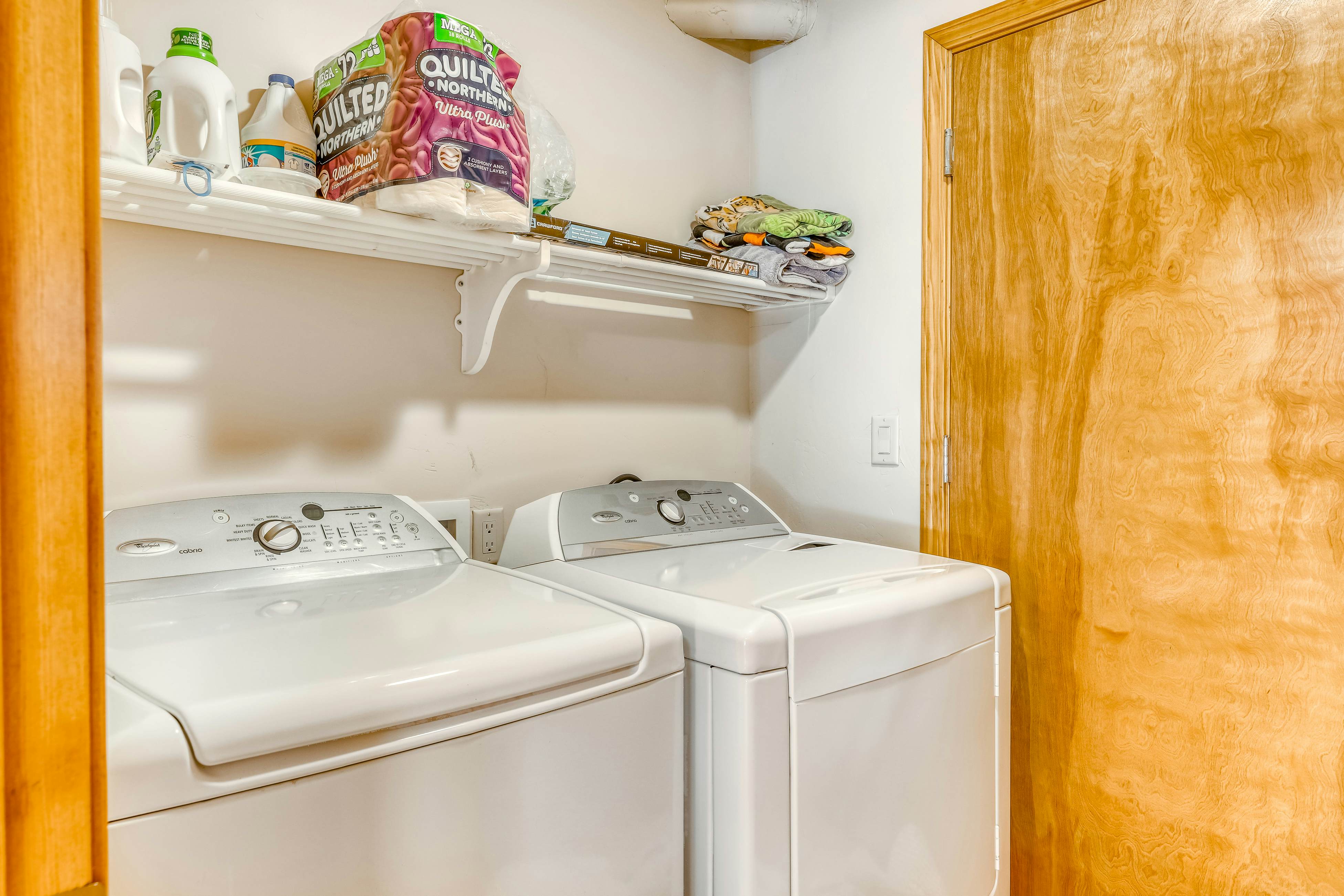 Four Seasons Lakeside