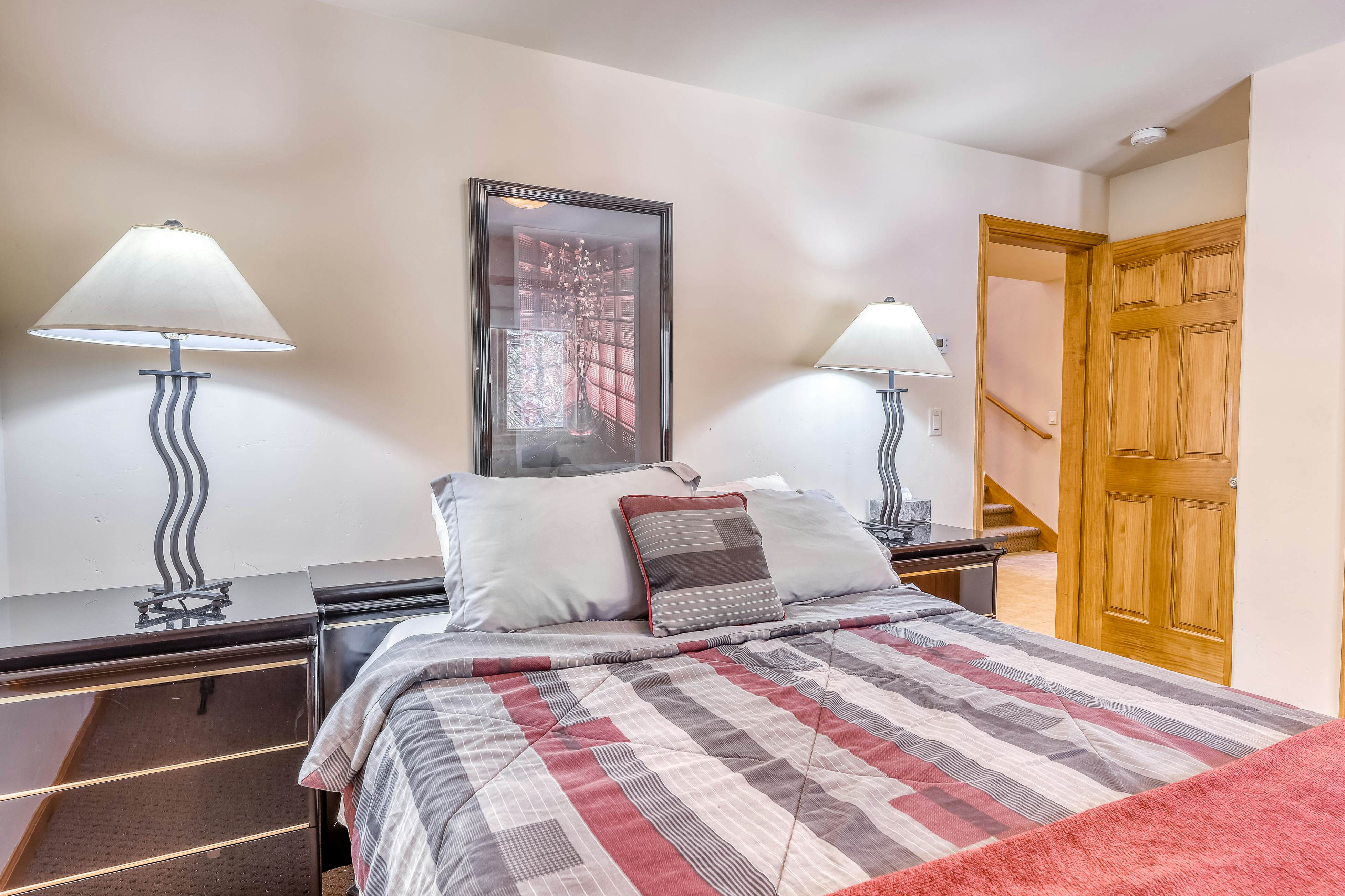 Four Seasons Lakeside