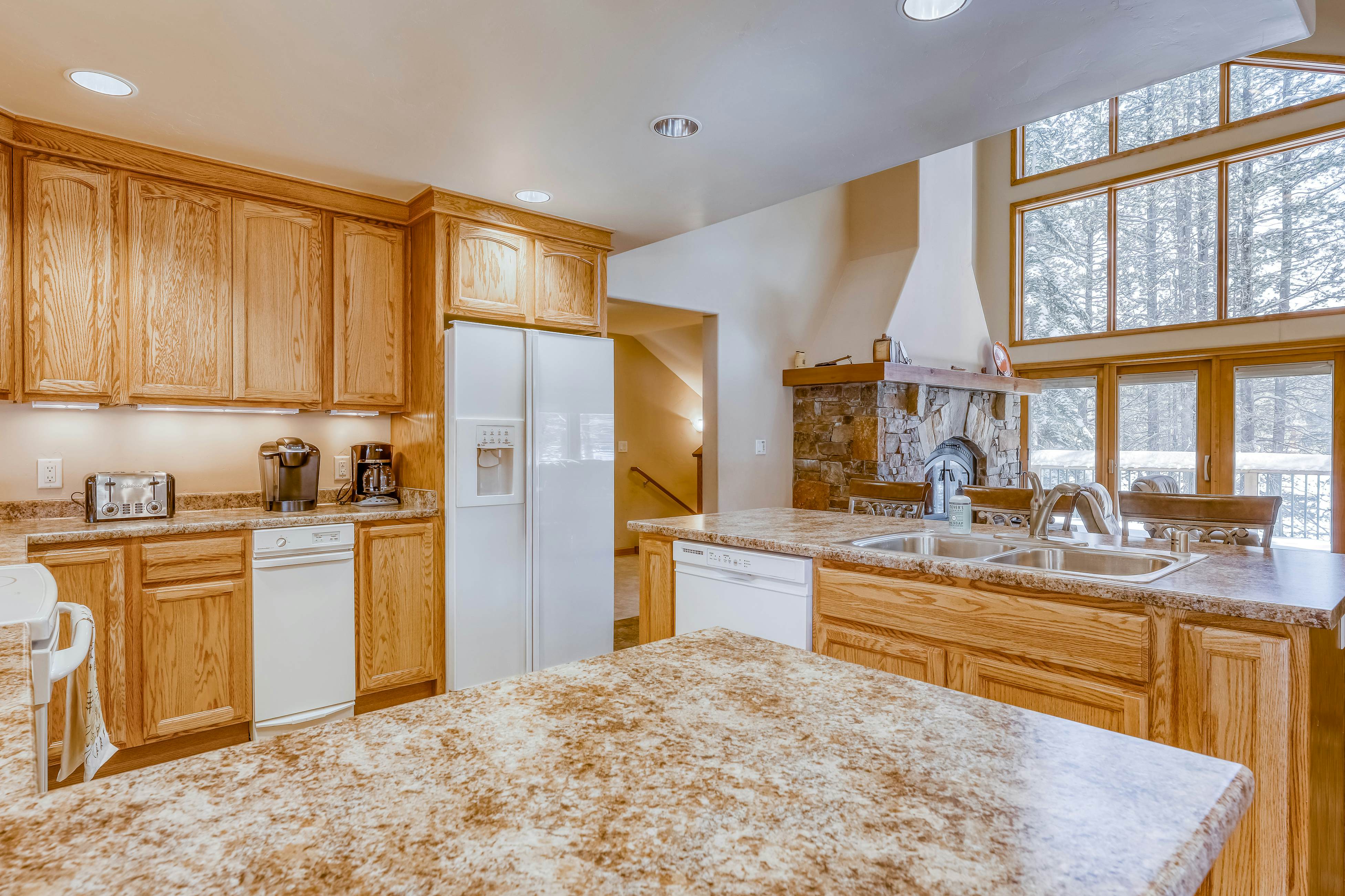 Four Seasons Lakeside