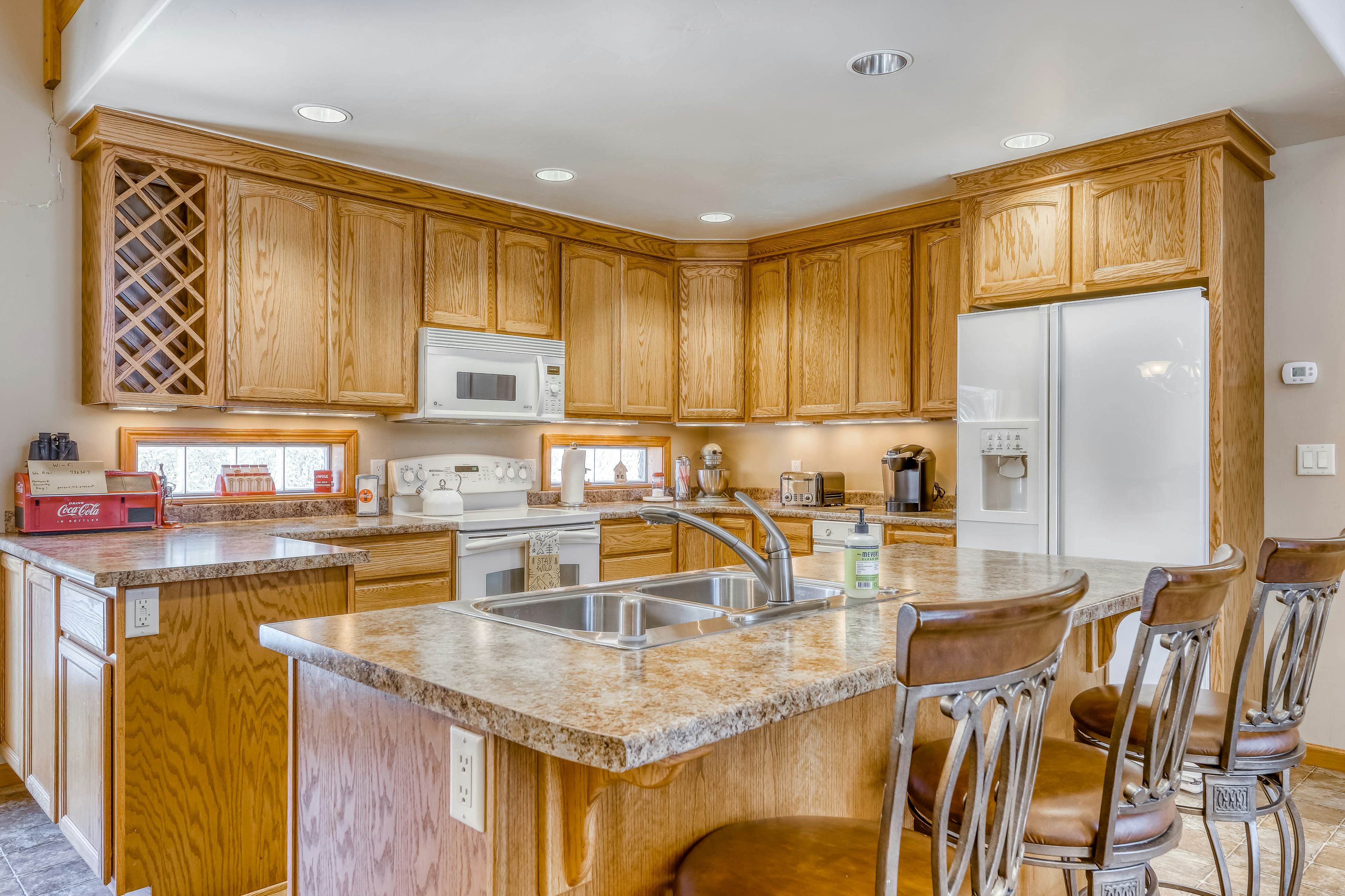 Four Seasons Lakeside