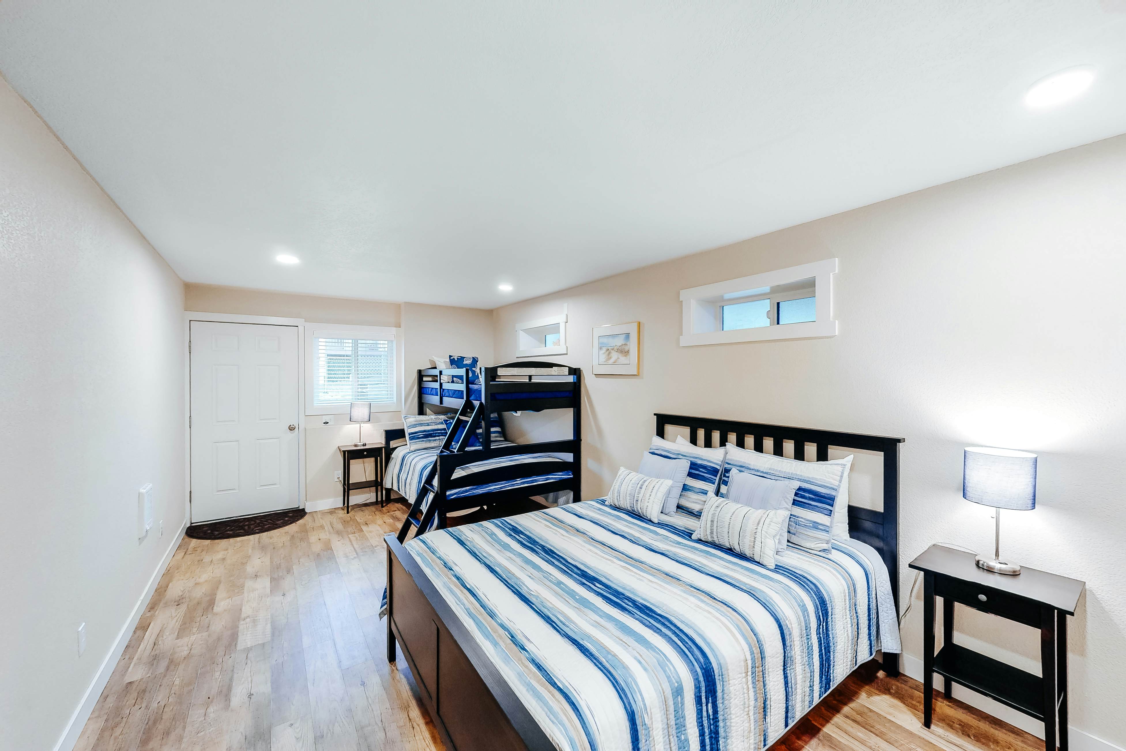 The Chinook House 3 BD Depoe Bay, OR Vacation Rental Vacasa