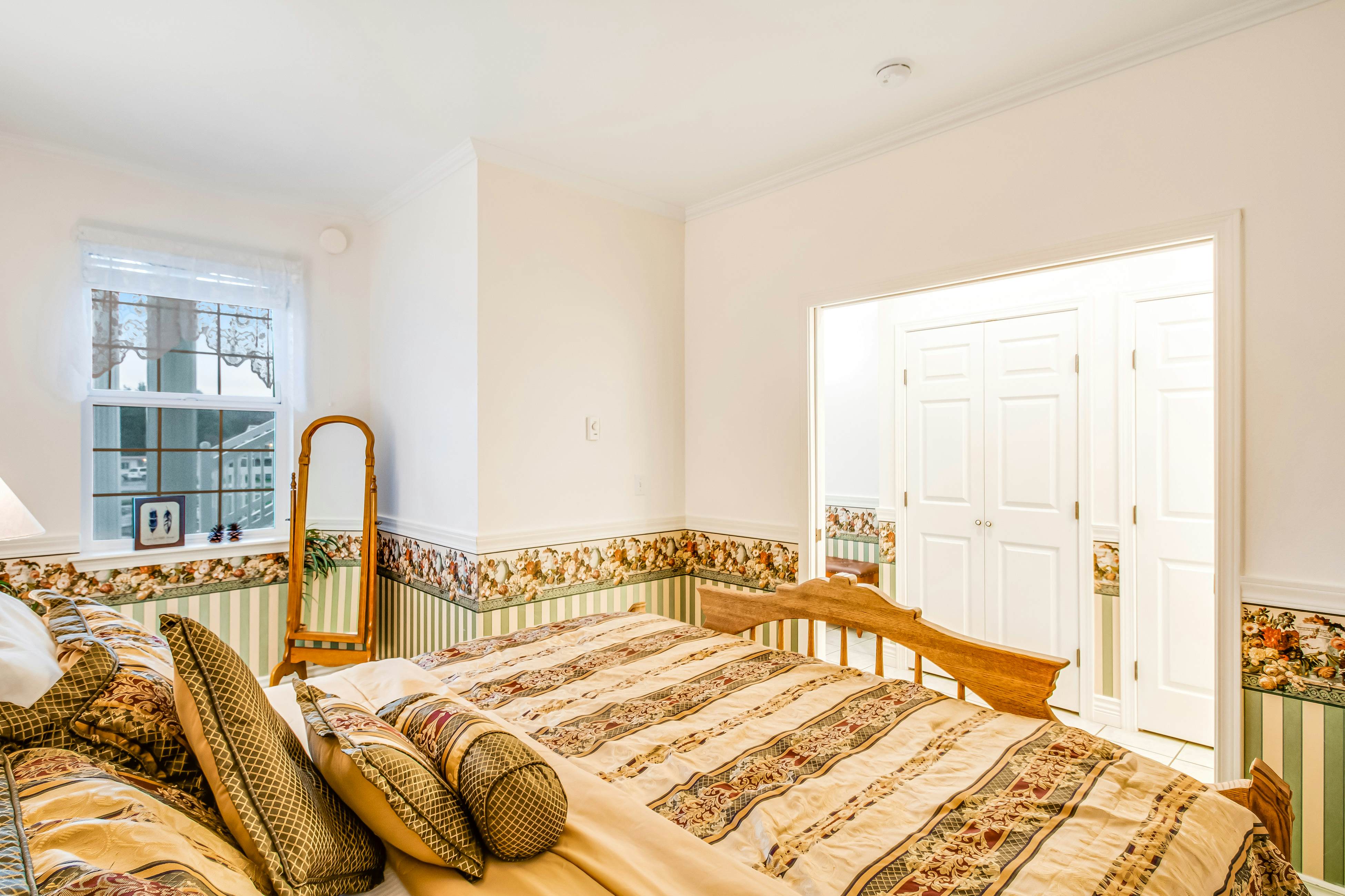 The Chattanooga at Judith Ann Inn