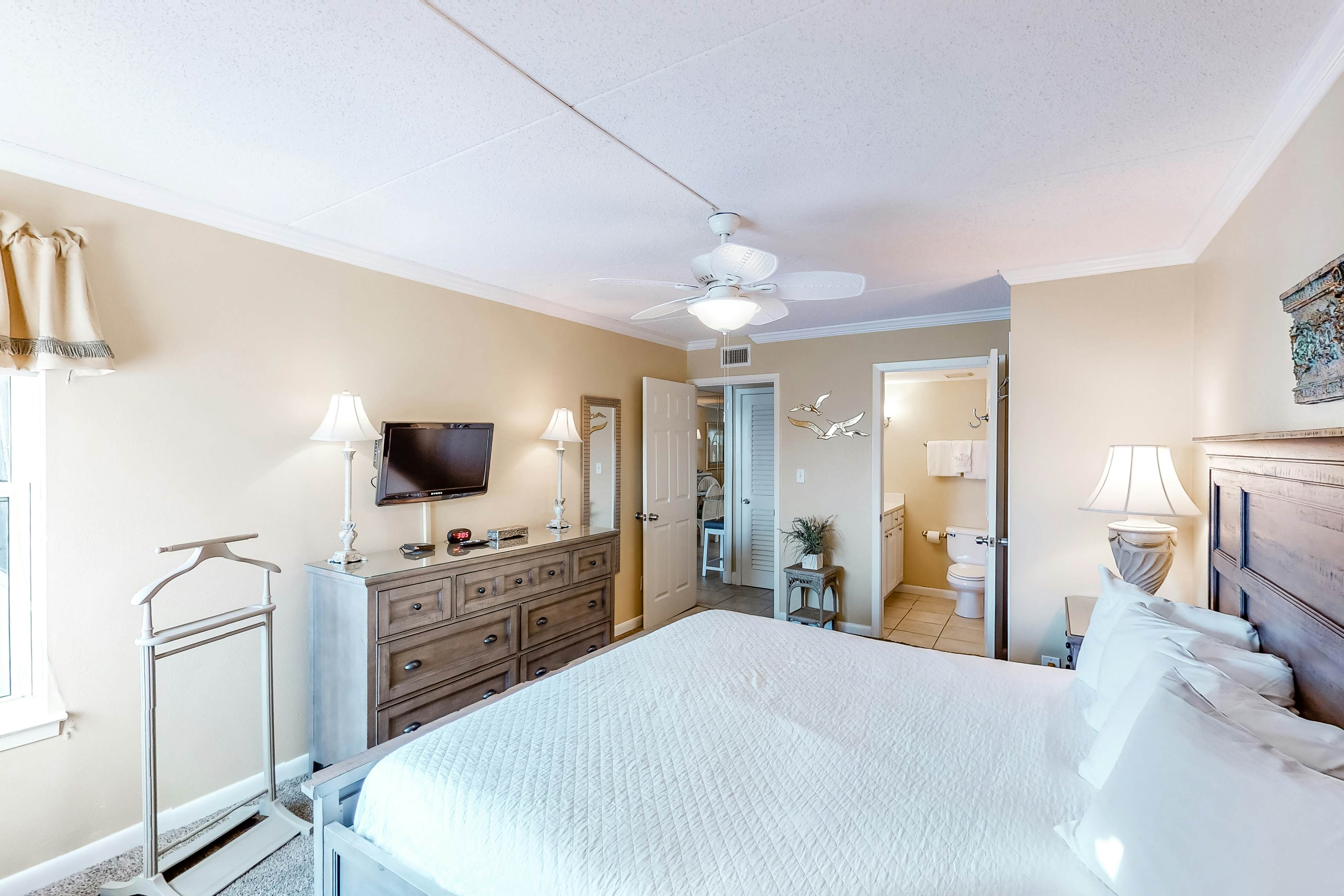 Island Echos 7L 2 BD Fort Walton Beach, FL Vacation Rental Vacasa