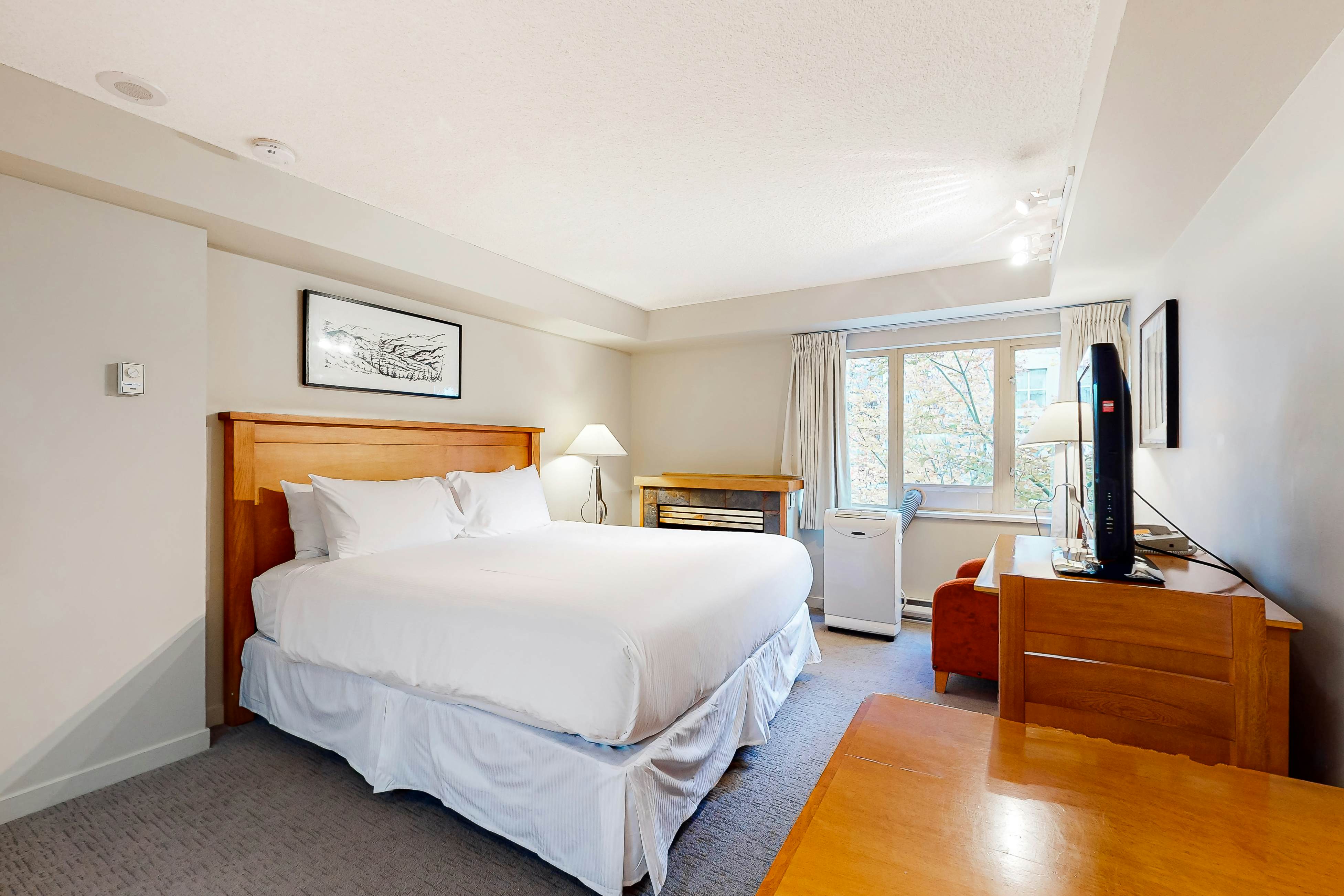 Whistler Peak Lodge 216