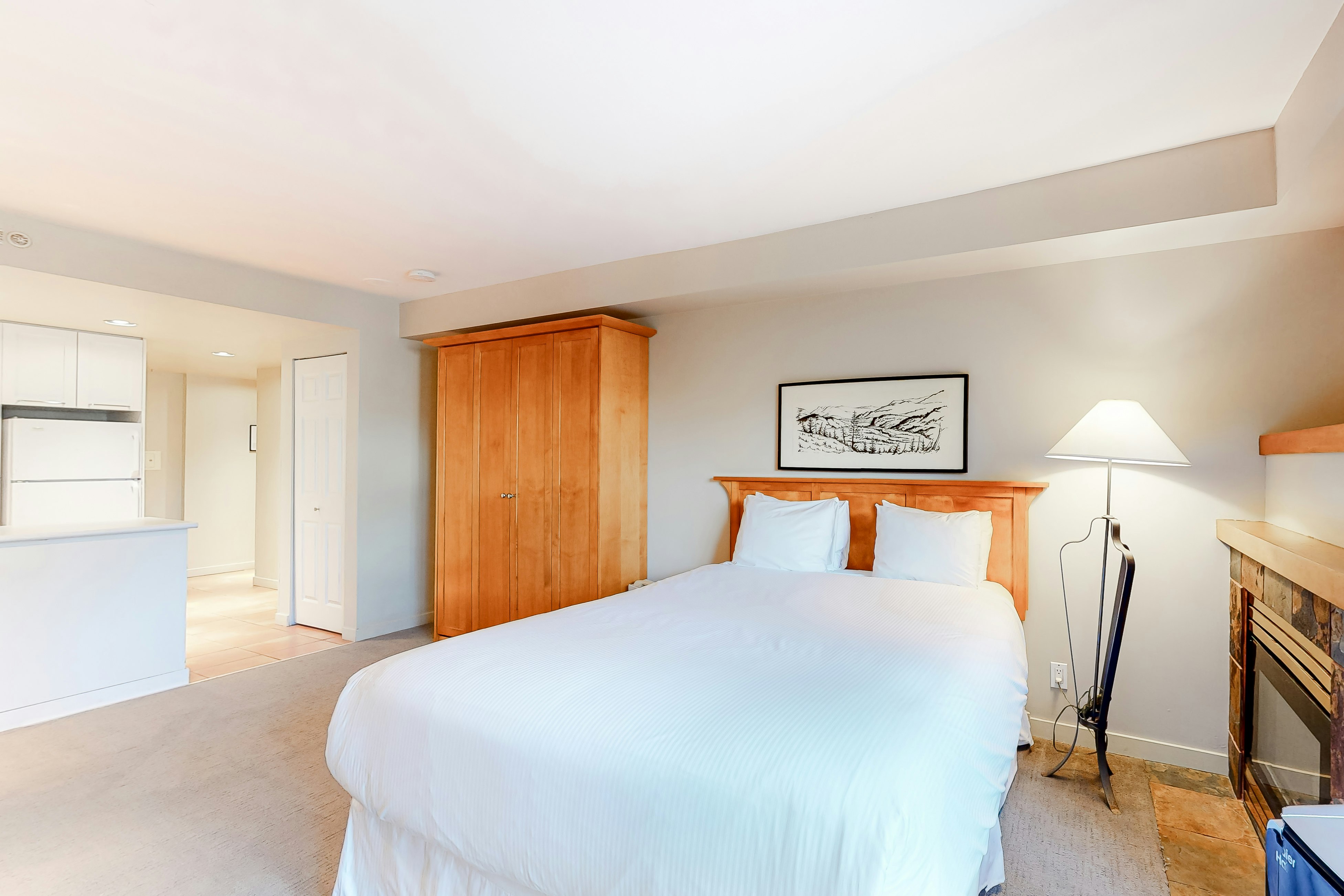 Whistler Peak Lodge 212