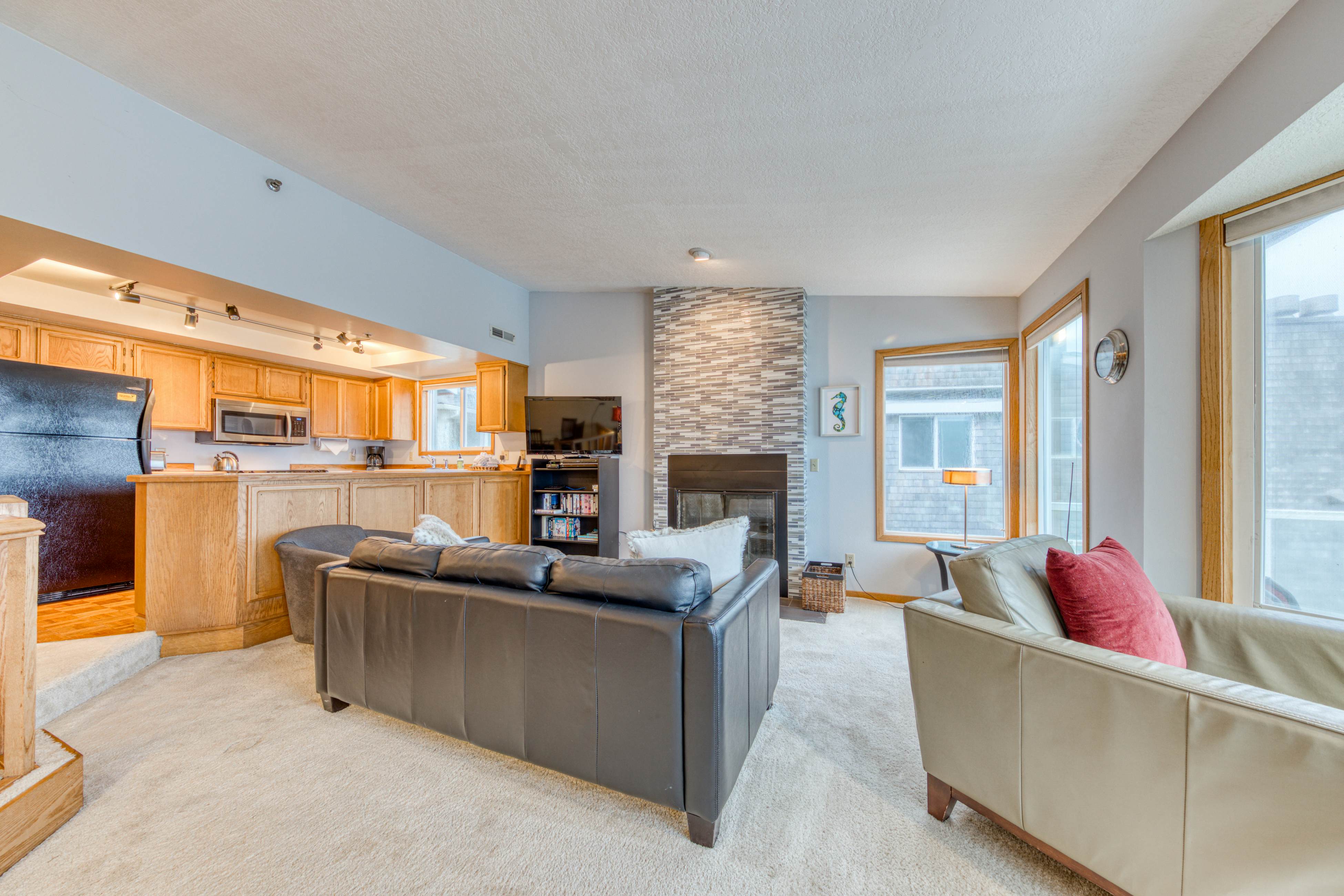 Promenade Deck 2 BD Depoe Bay, OR Vacation Rental Vacasa