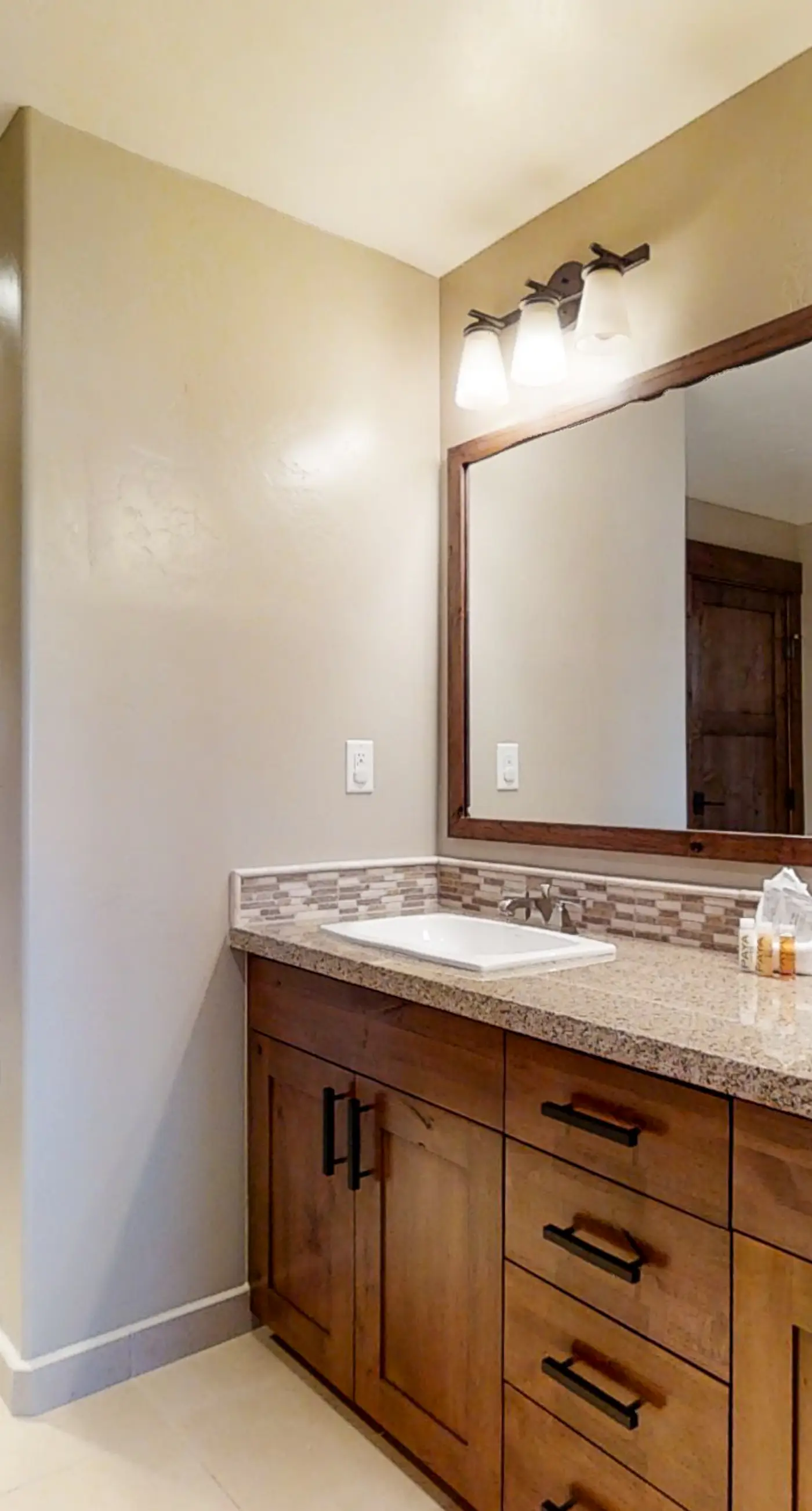 Trailhead Lodge 2122