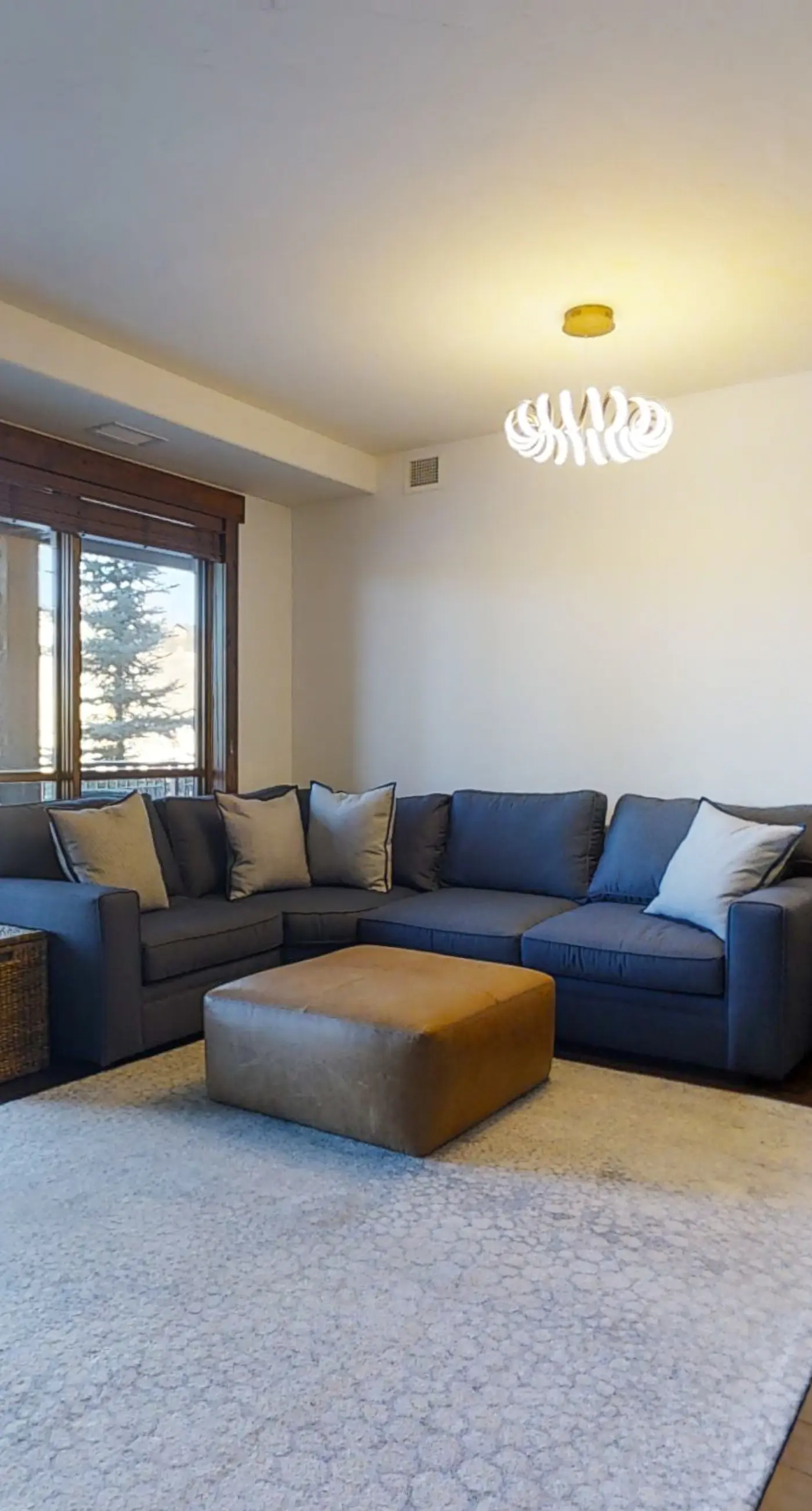 Trailhead Lodge 2122