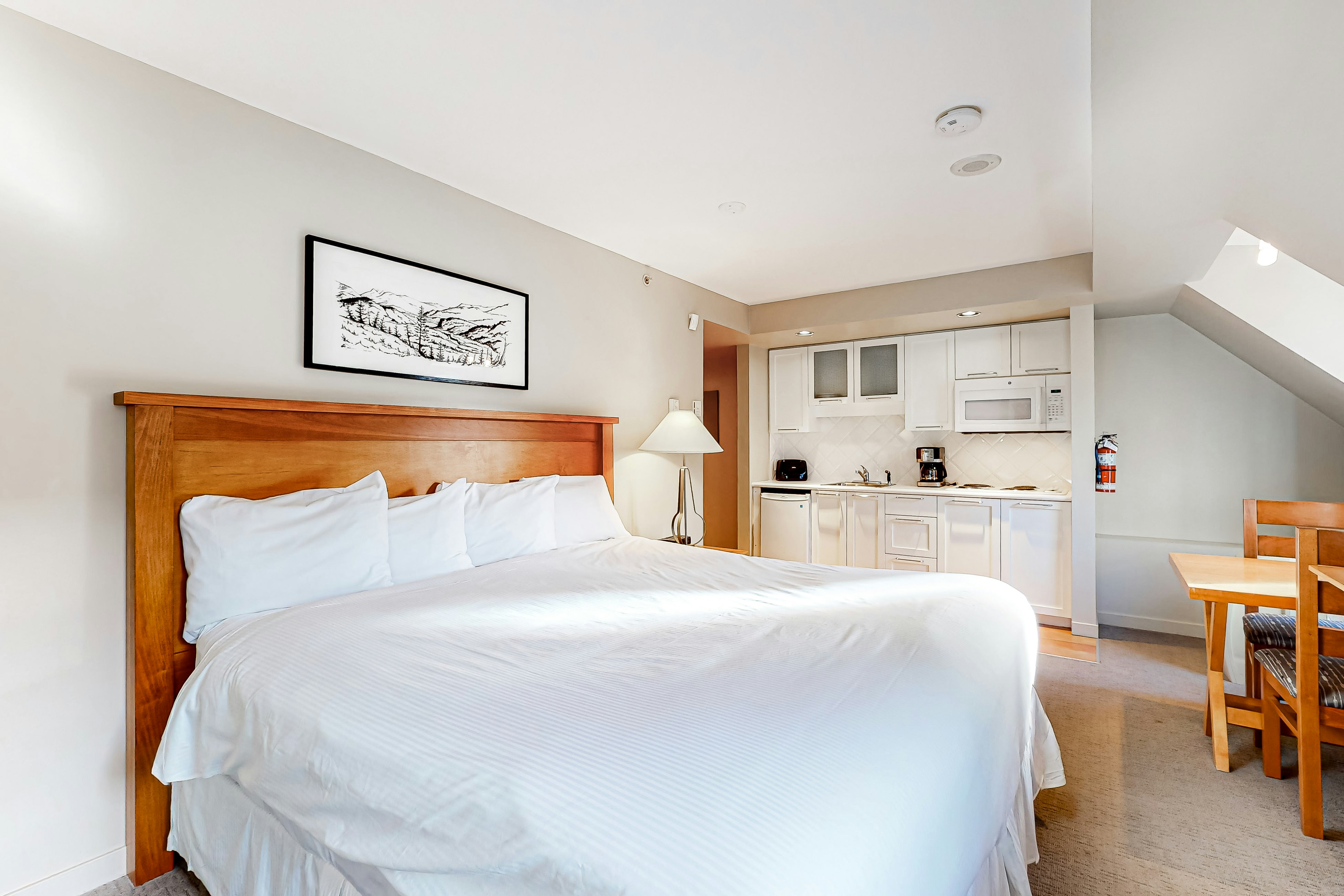 Whistler Peak Lodge 419