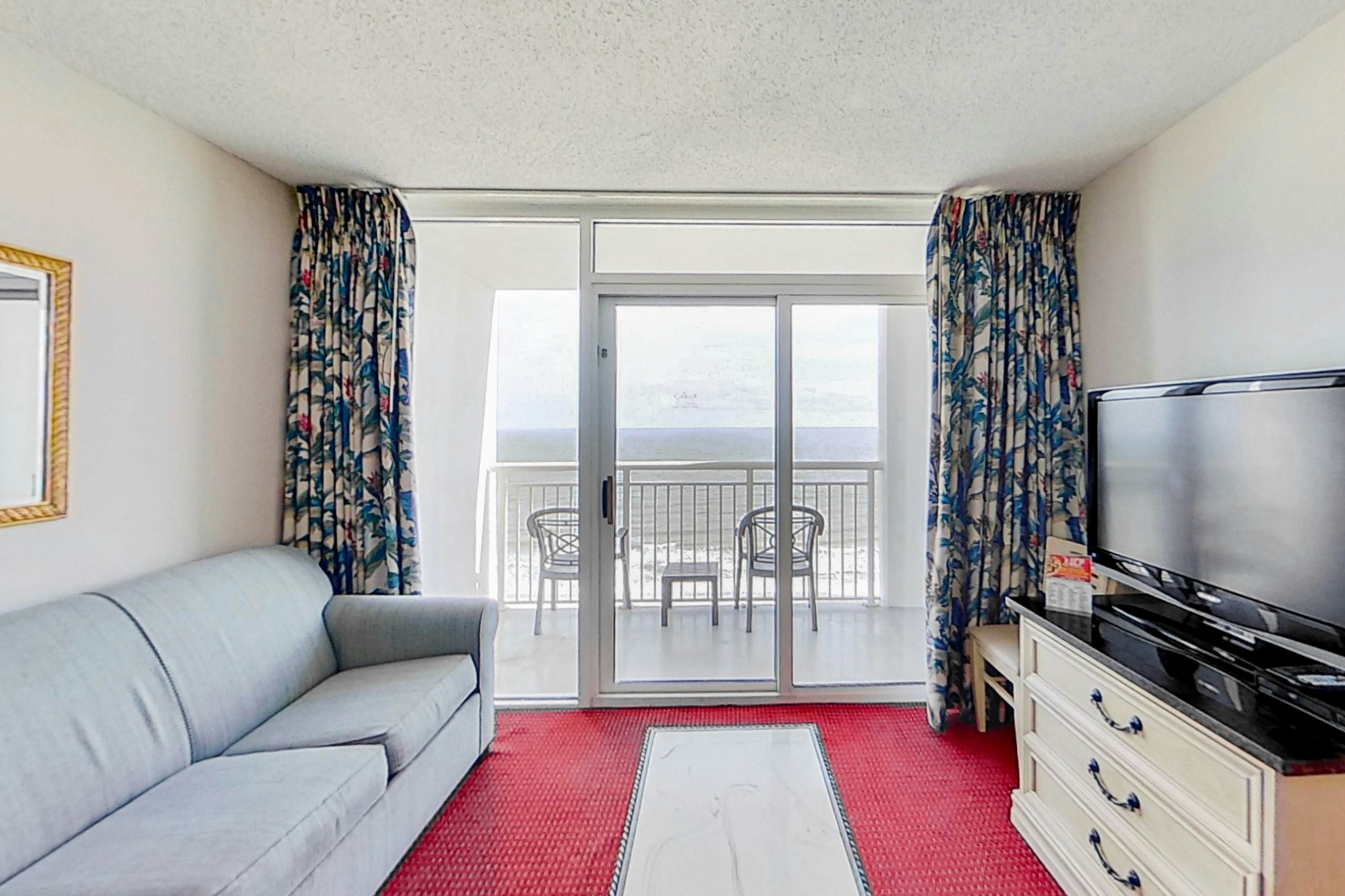 Camelot by the Sea Vacation Rentals, Oceanfront Hotel Vacasa