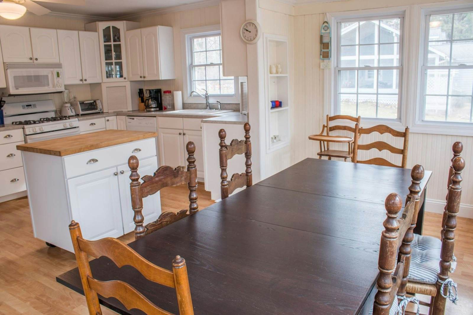 Ravenswood Pool House 4 BD Sawyer, MI Vacation Rental Vacasa