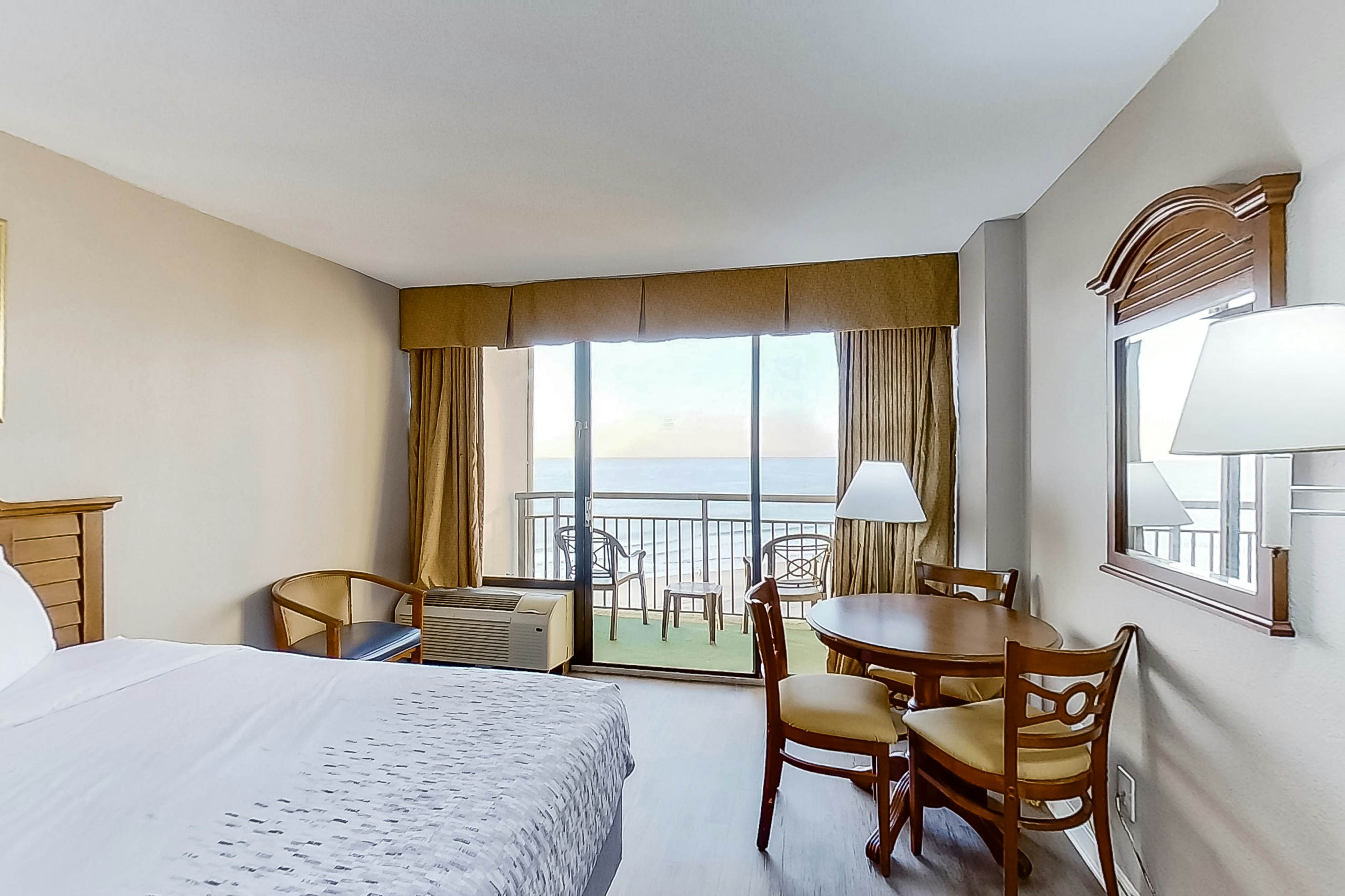 The Patricia Grand 0728