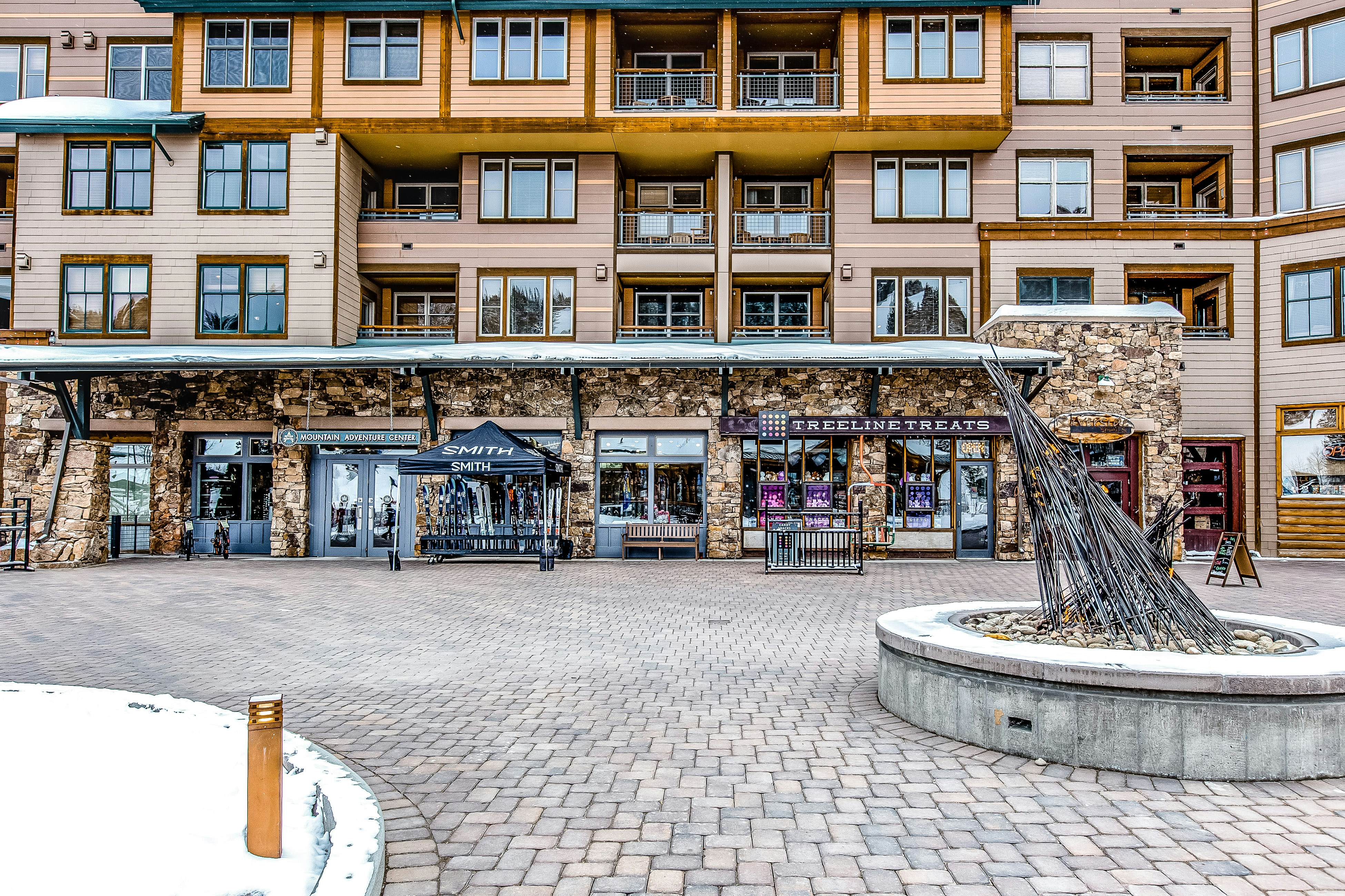 Founders Pointe Condo