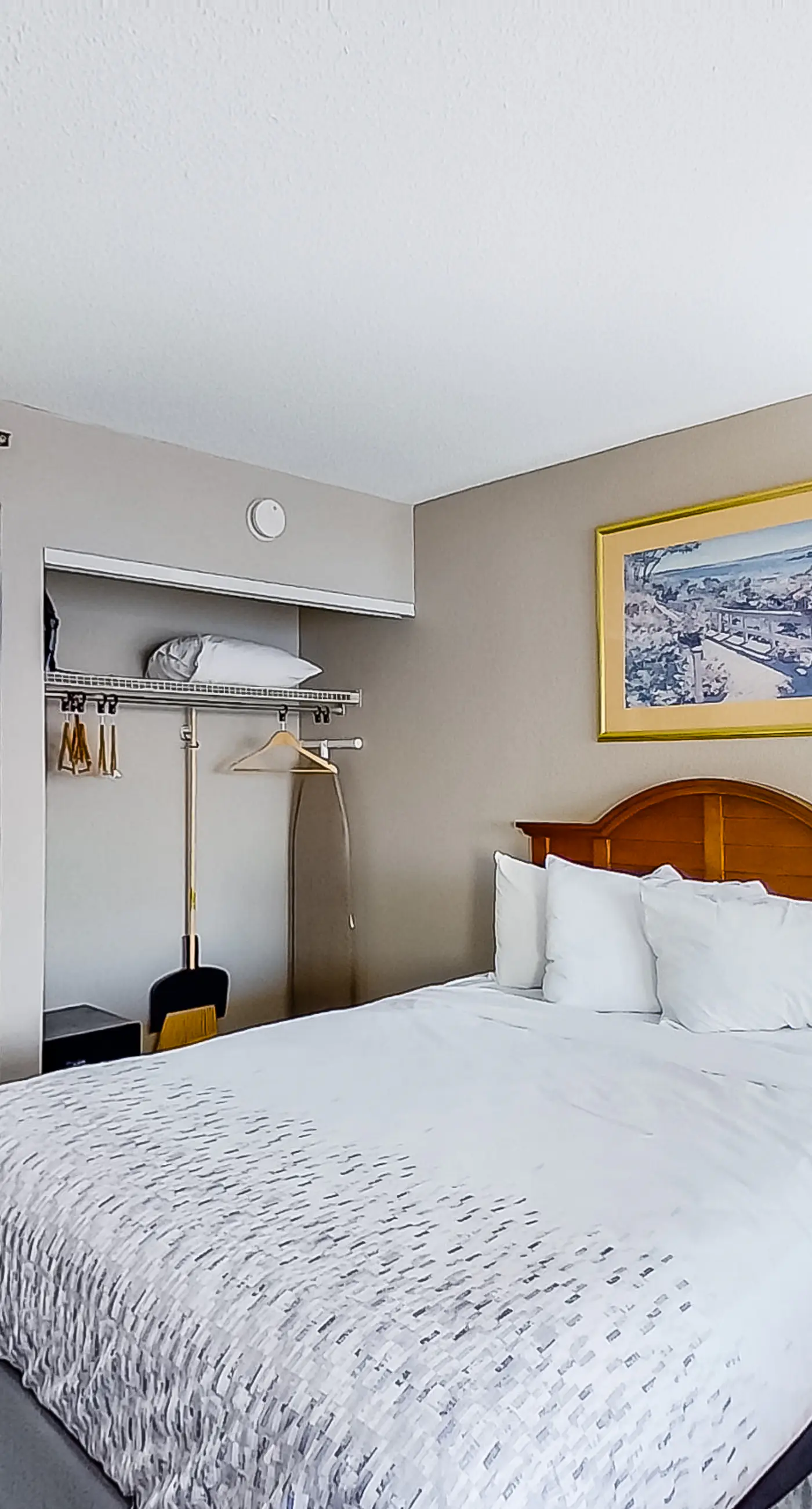 The Patricia Grand 0928