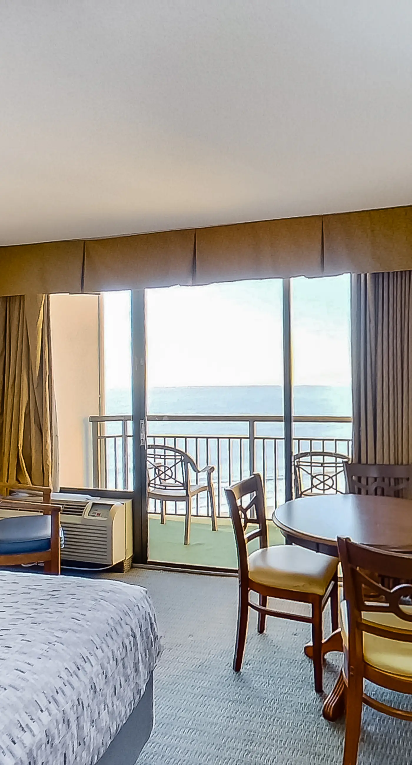 The Patricia Grand 0928