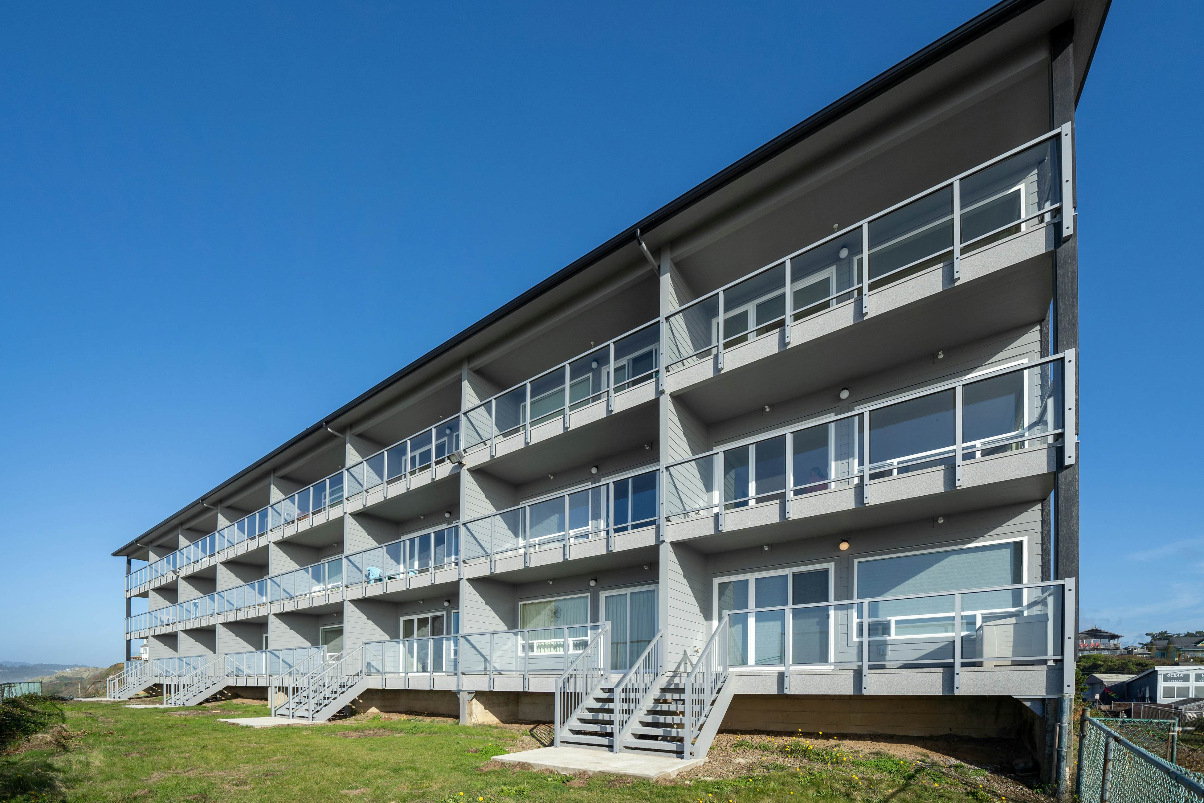 Nye Beach Lighthouse Vista