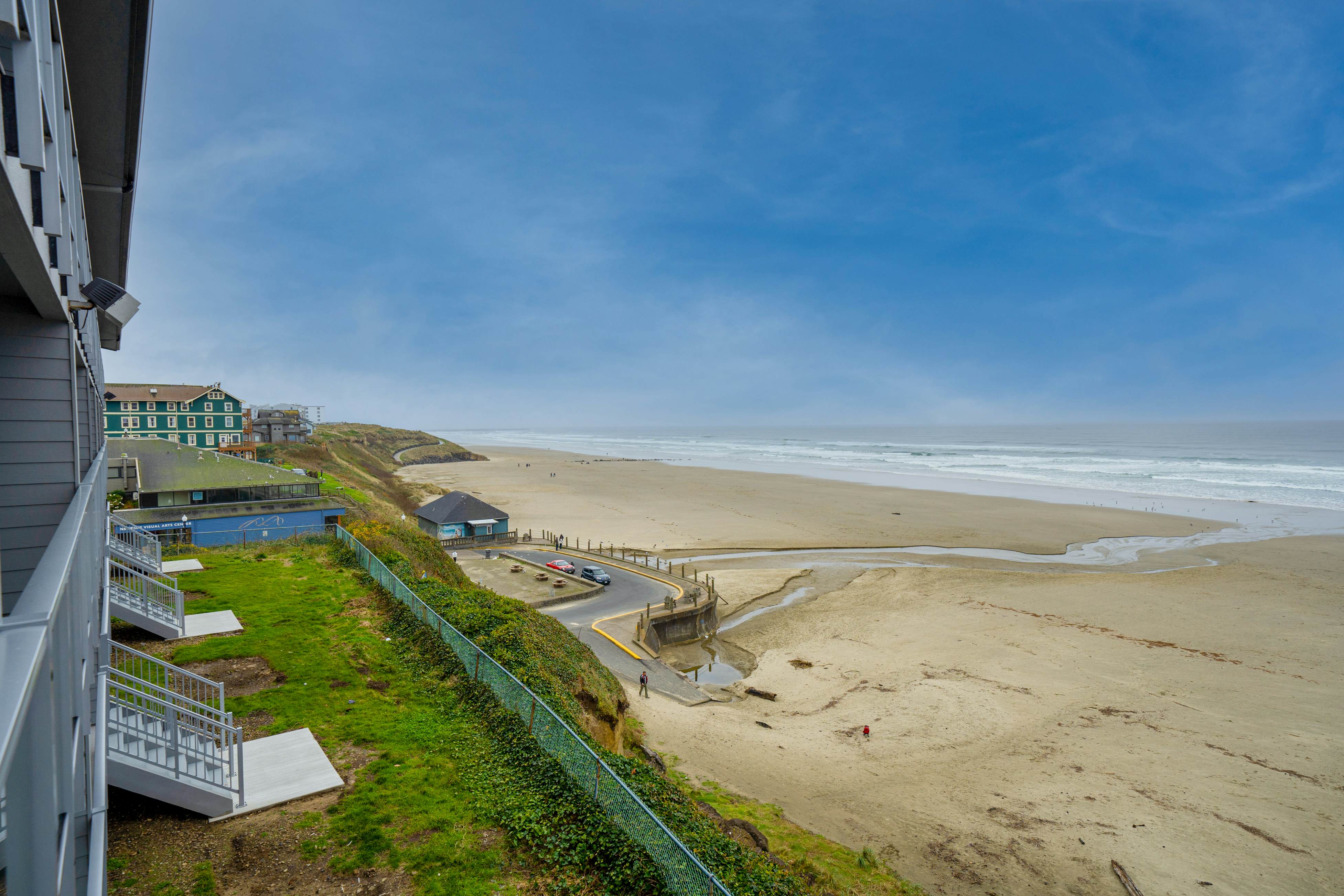 Nye Beach Lighthouse Vista