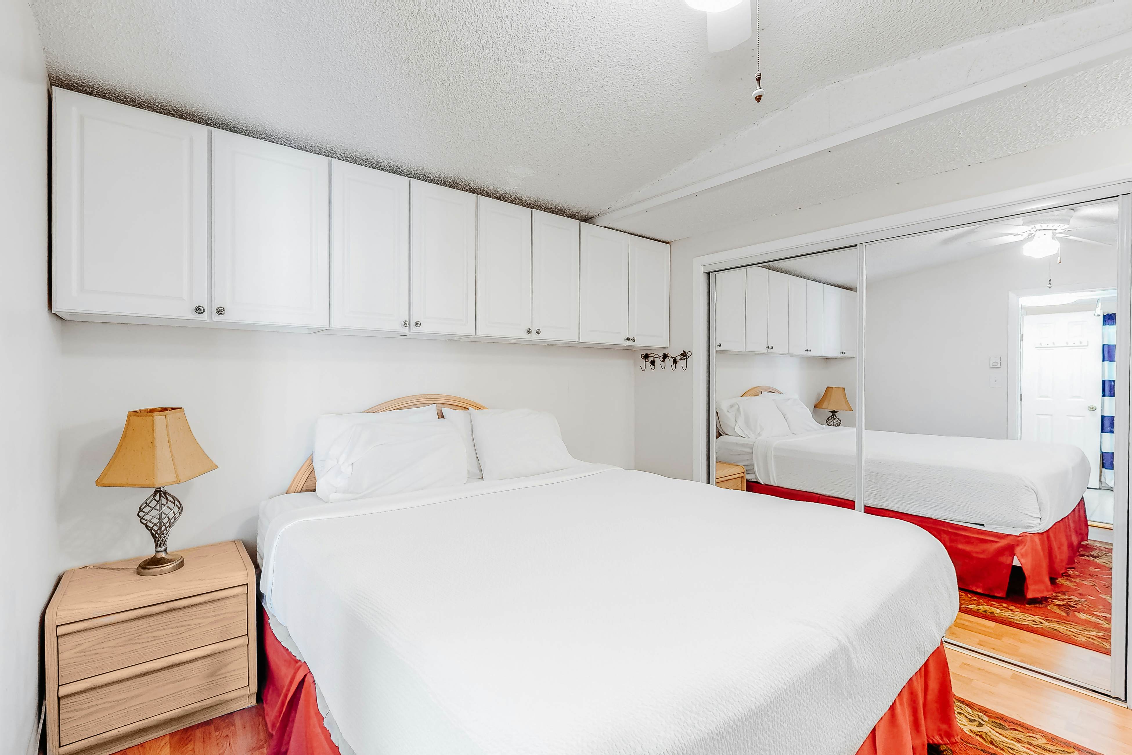 Long Island Village 638 Sand Dollar