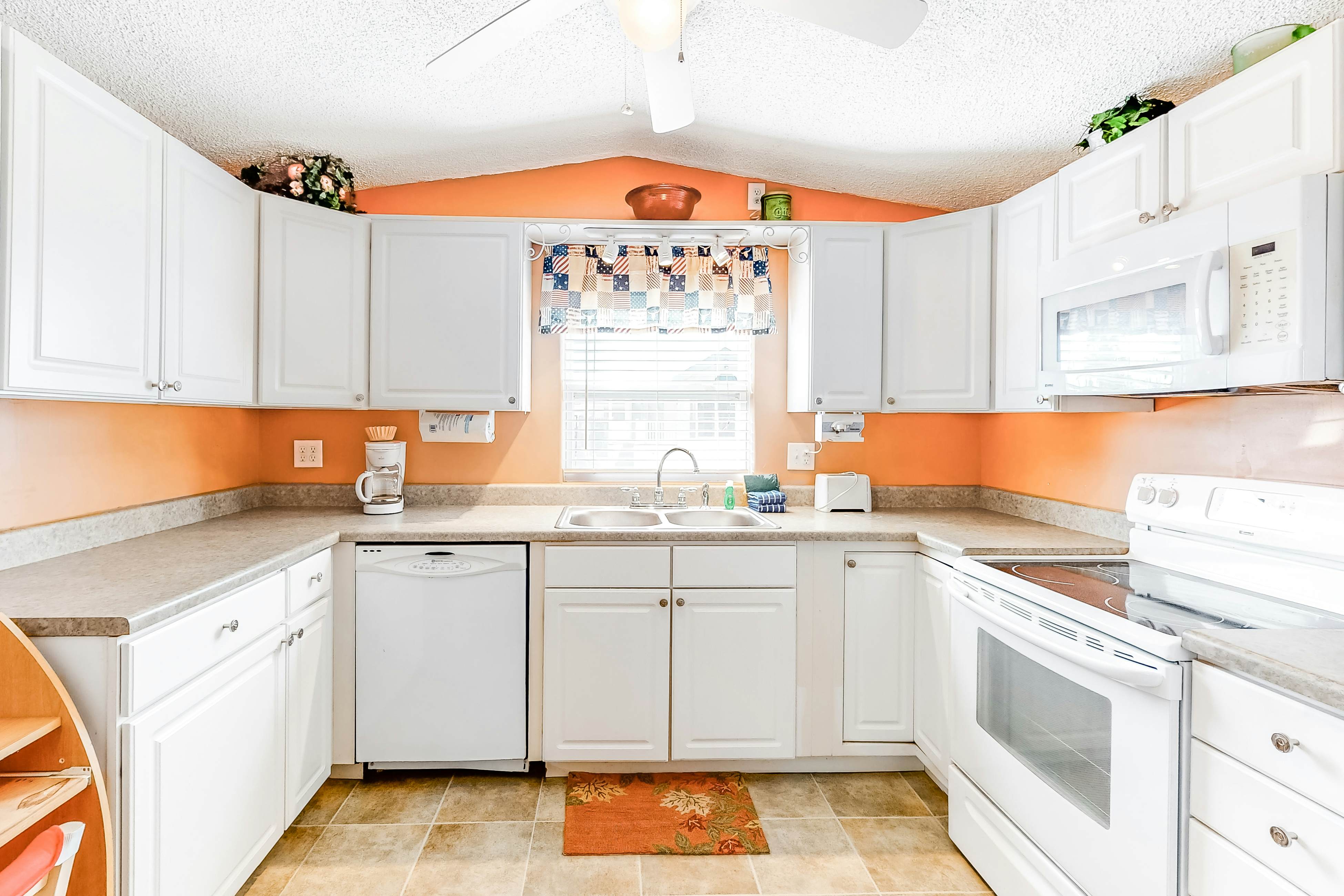 Long Island Village 638 Sand Dollar