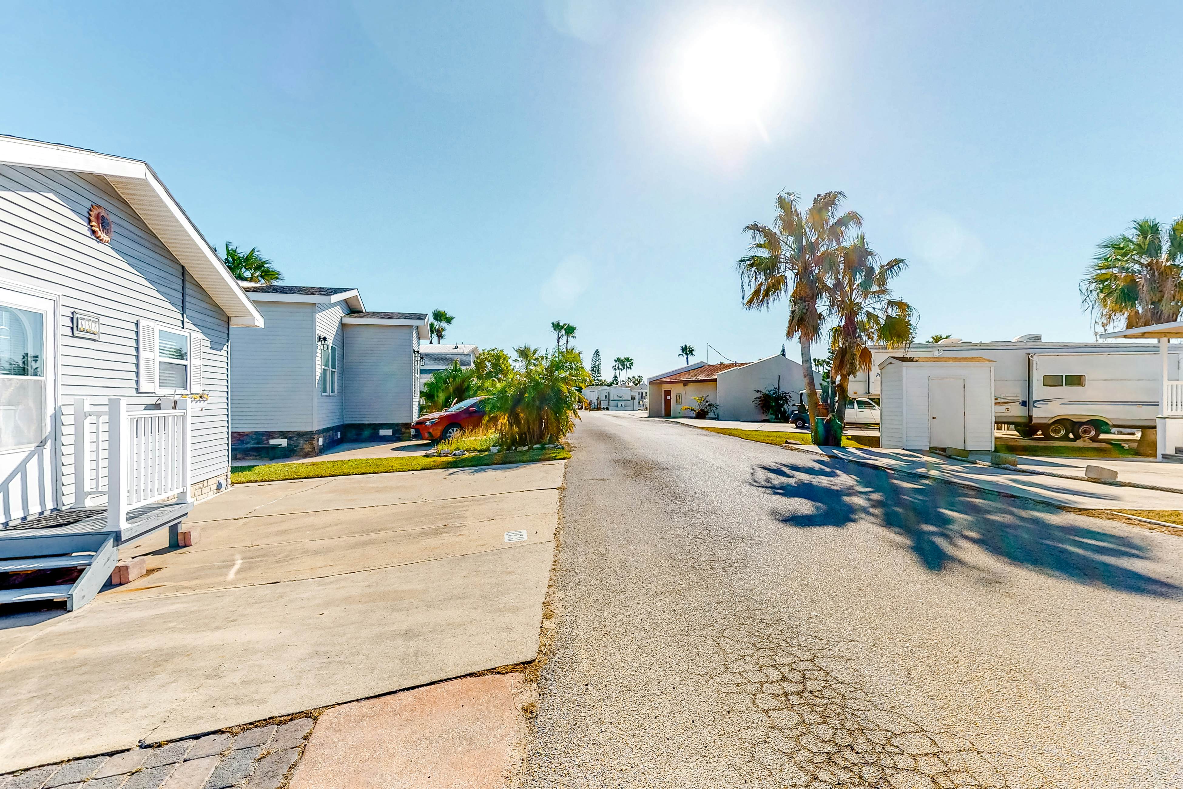 Long Island Village 638 Sand Dollar 1 BD Port Isabel, TX Vacation