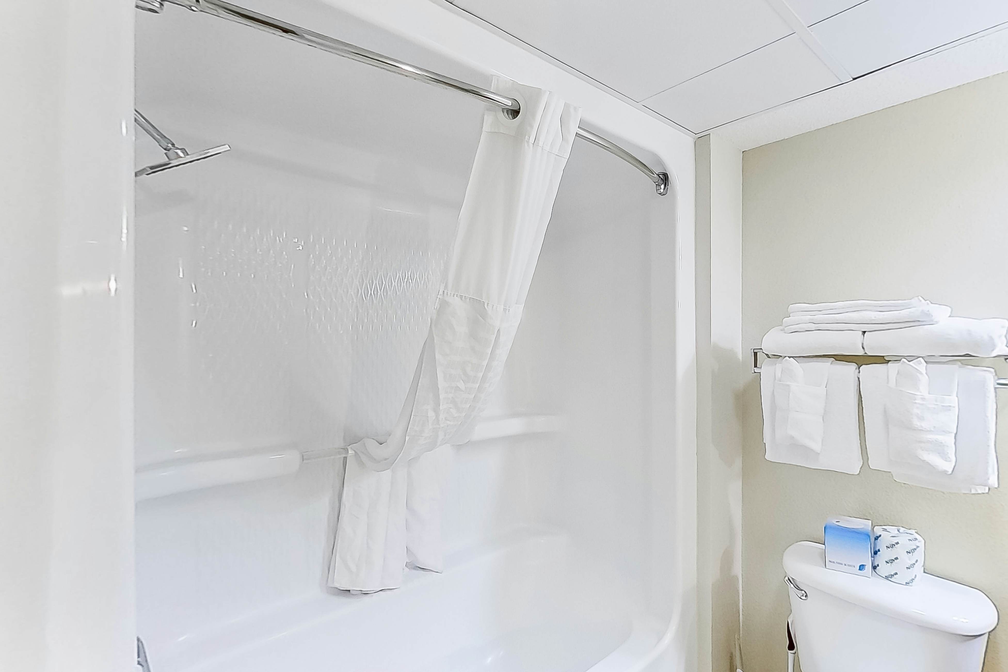 Carolinian Beach Resort 0832