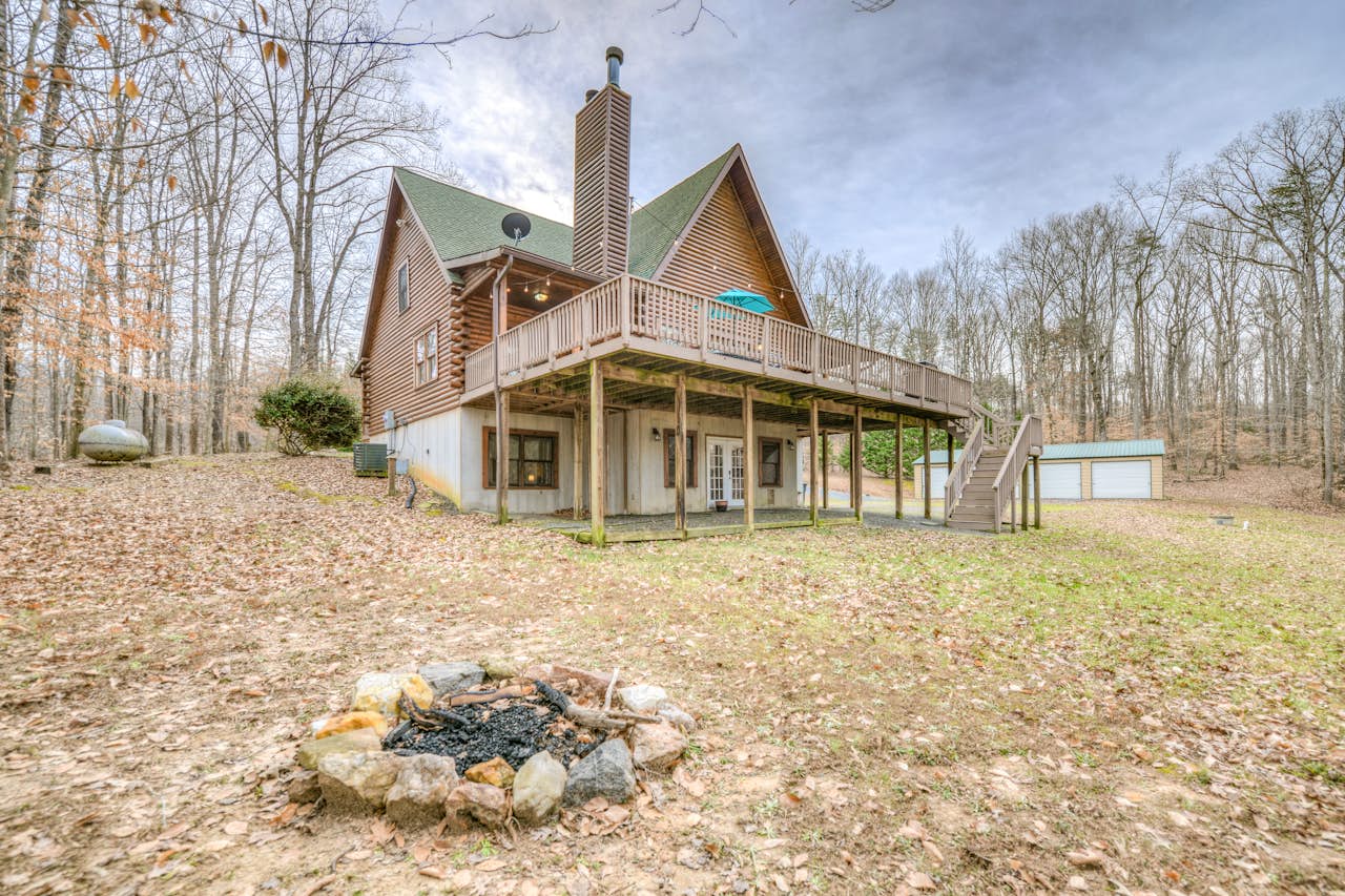 Lazy Lodge 6 BD Mineral, VA Vacation Rental Vacasa