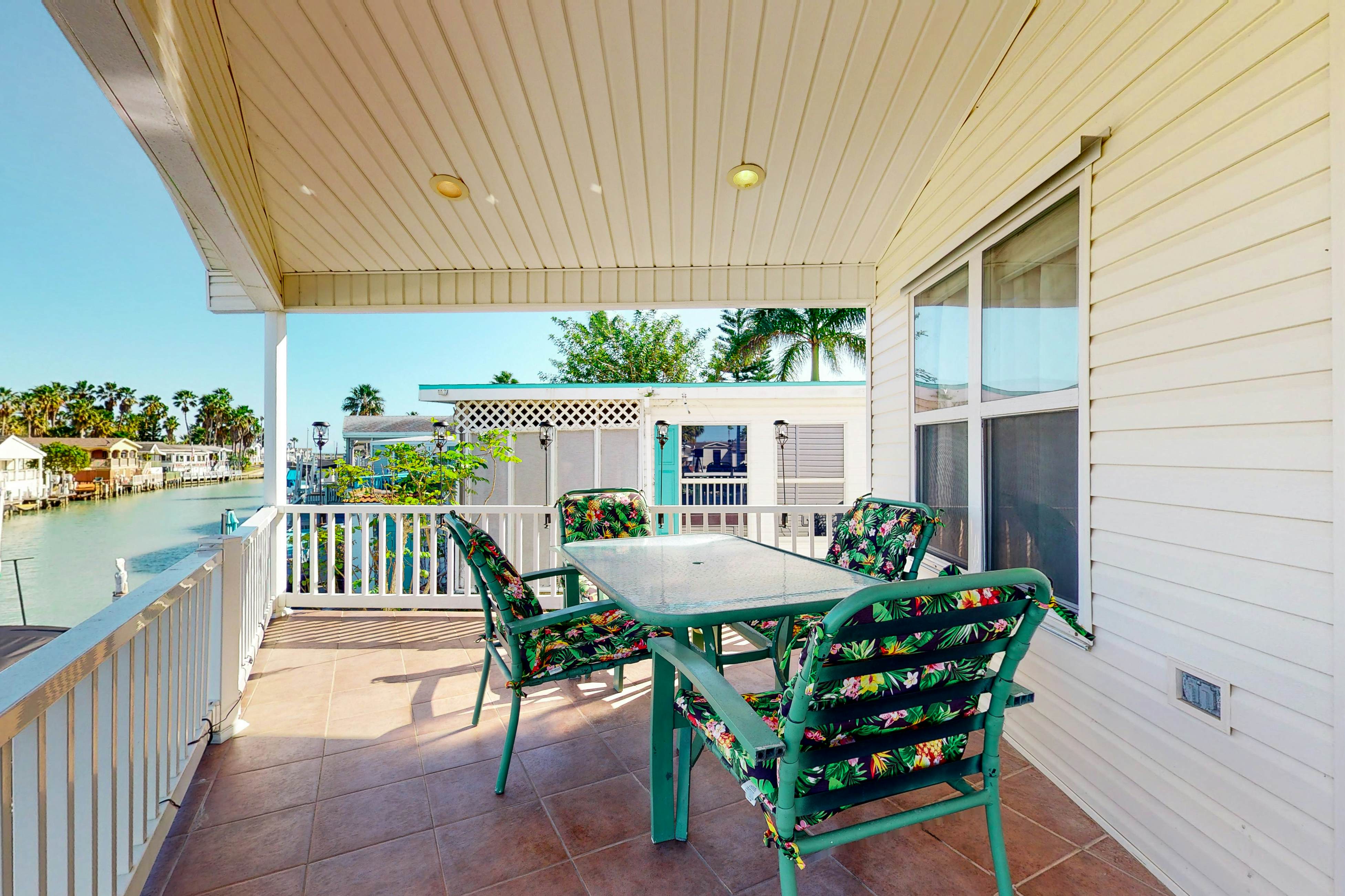 Long Island Village 831 Oyster