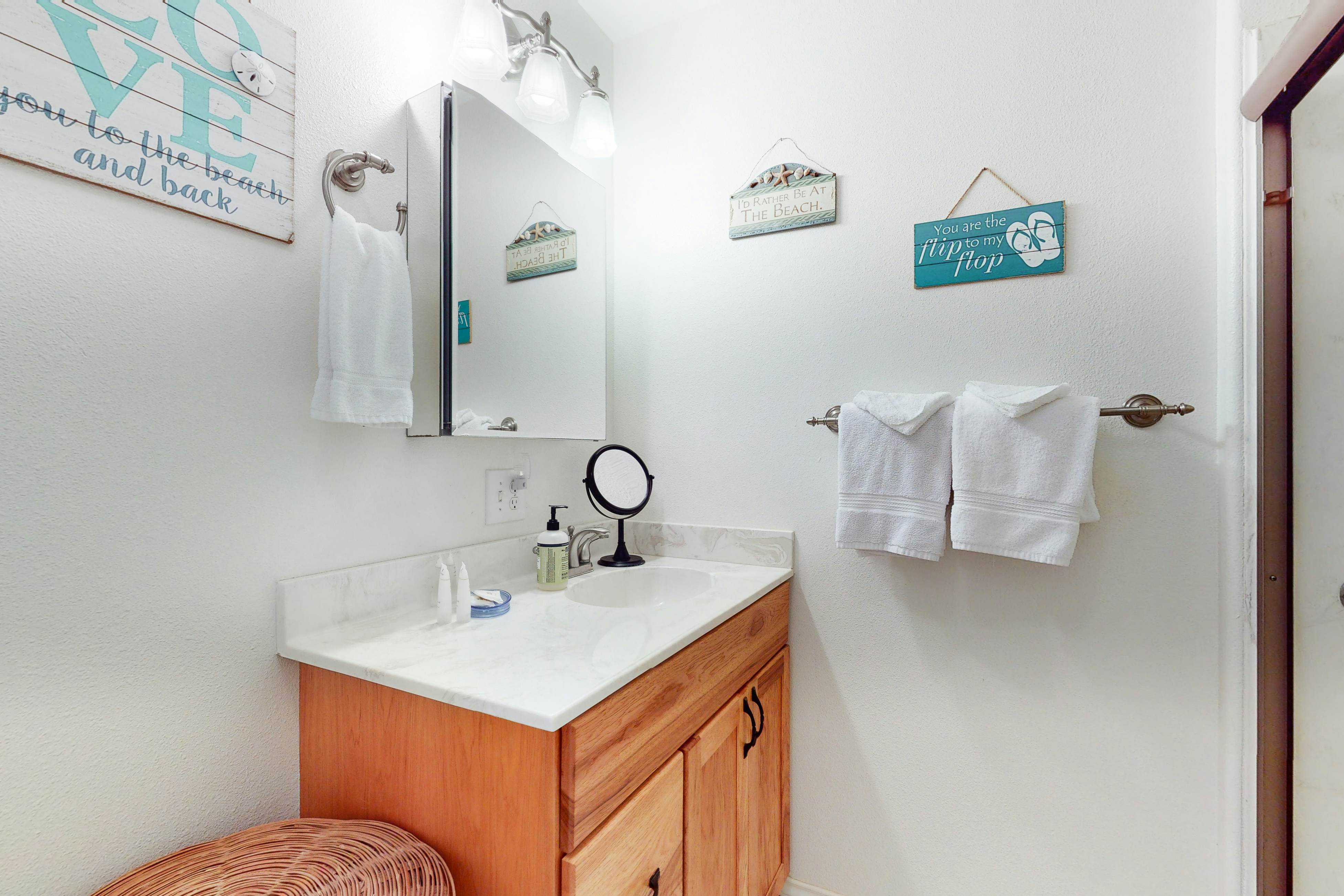 Long Island Village 831 Oyster