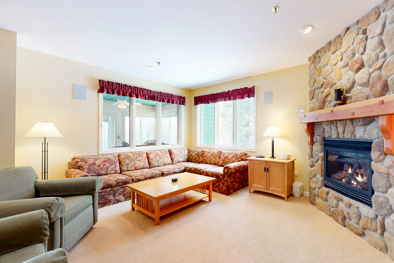 Eagles Unit 2 3 BD Jeffersonville, VT Vacation Rental Vacasa