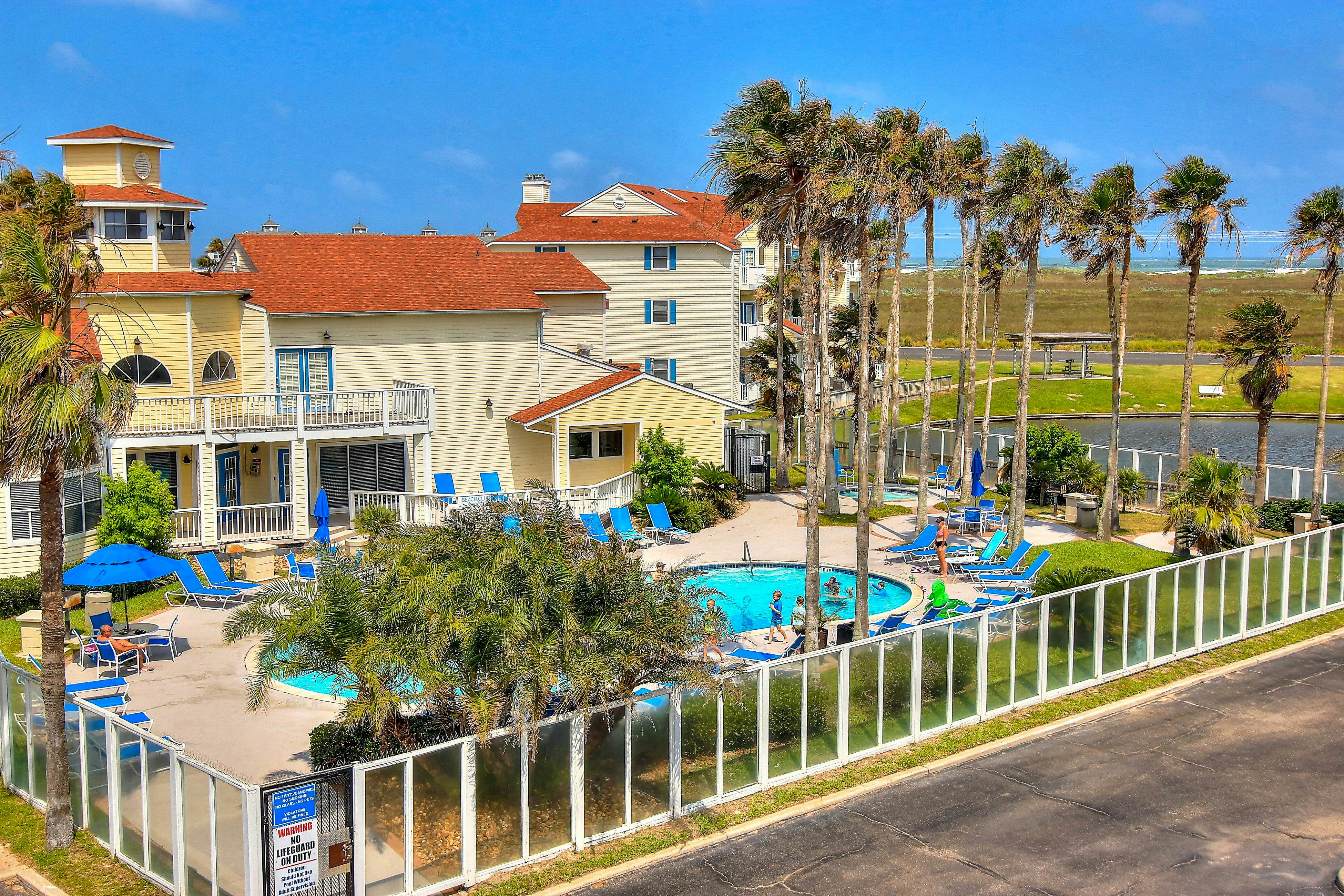 Beach Club - Turtle Ranch