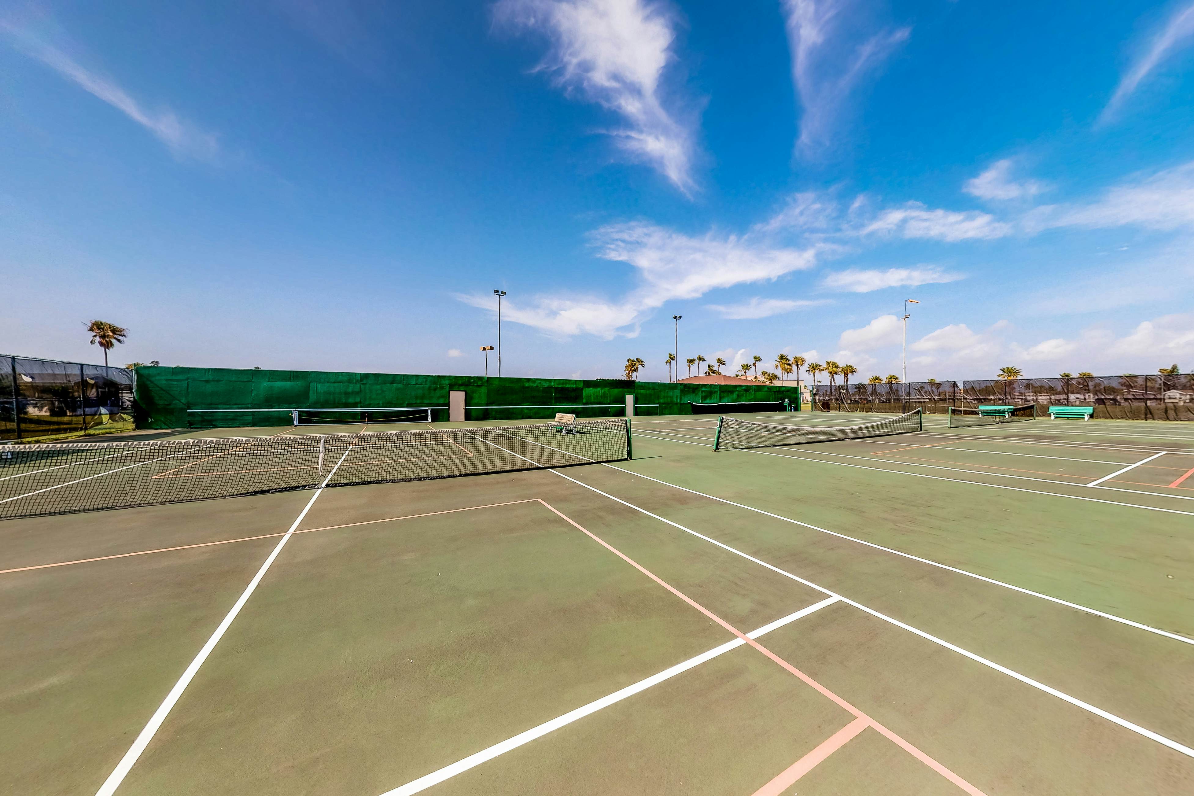 Long Island Village 638 Sand Dollar