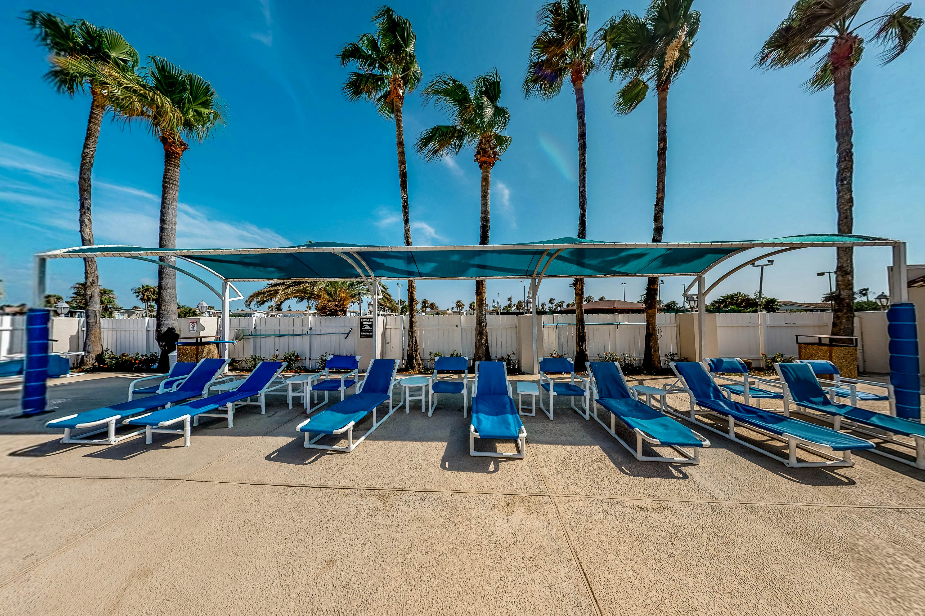 Long Island Village 638 Sand Dollar