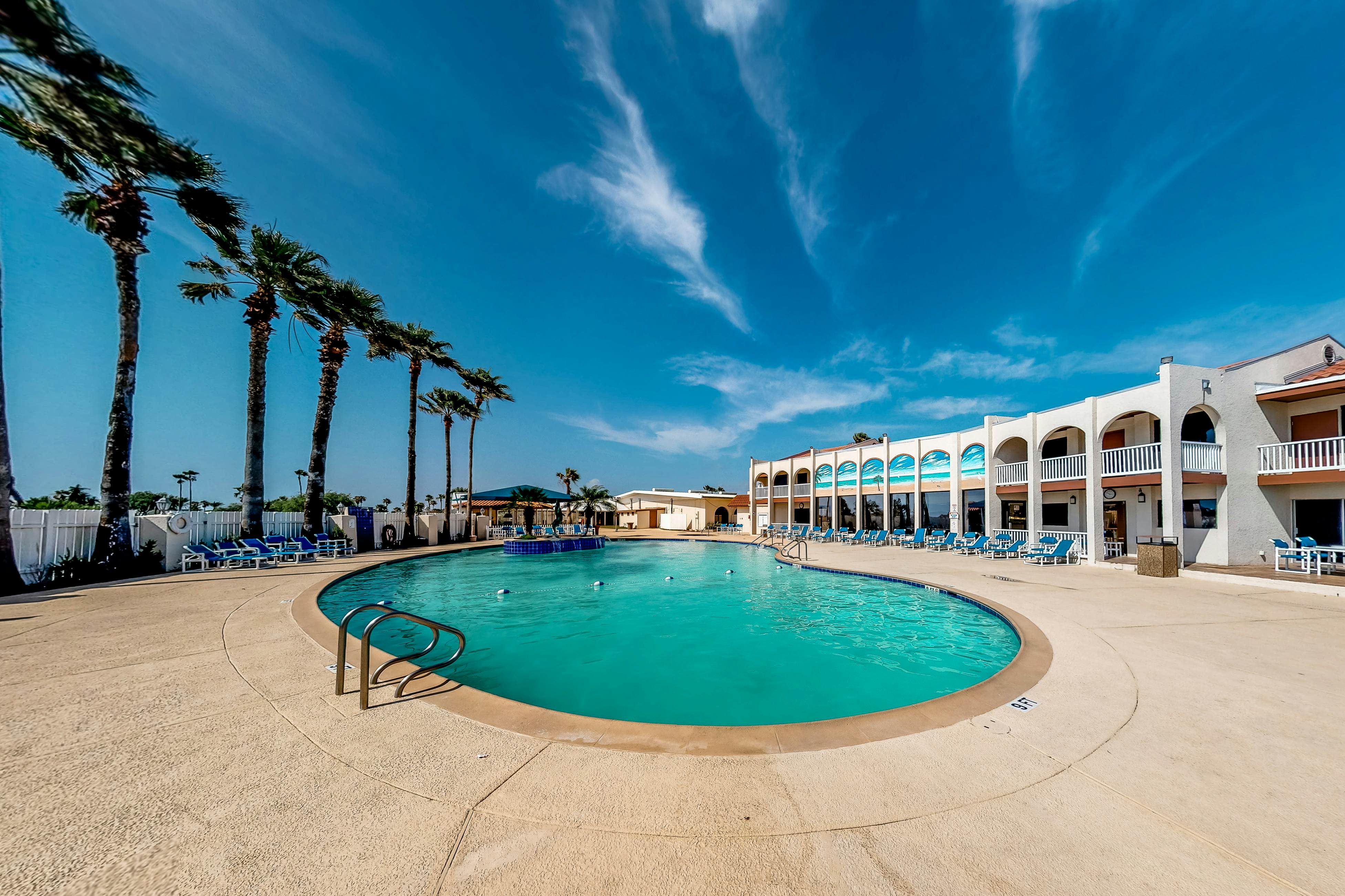 Long Island Village 638 Sand Dollar