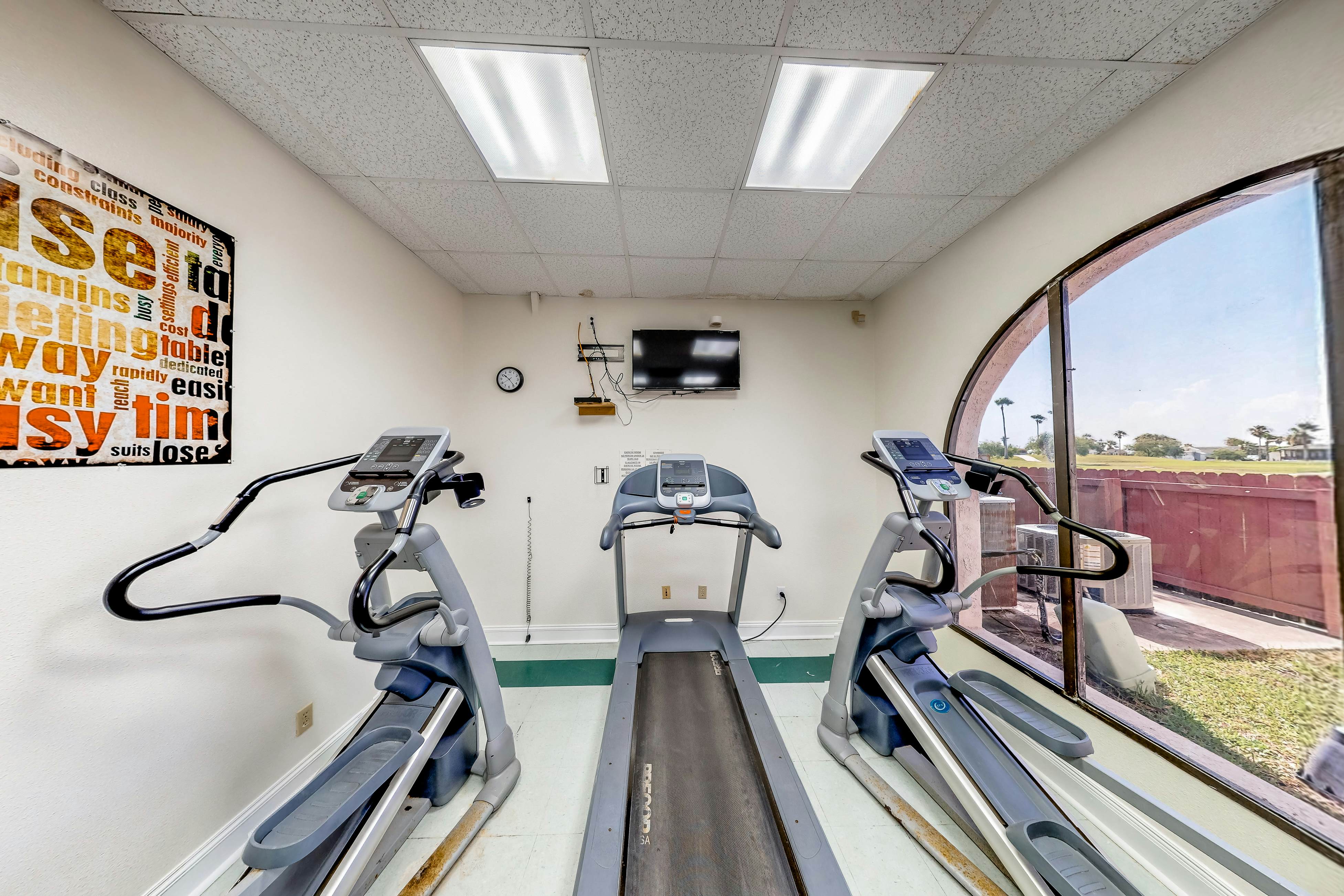 Long Island Village 638 Sand Dollar