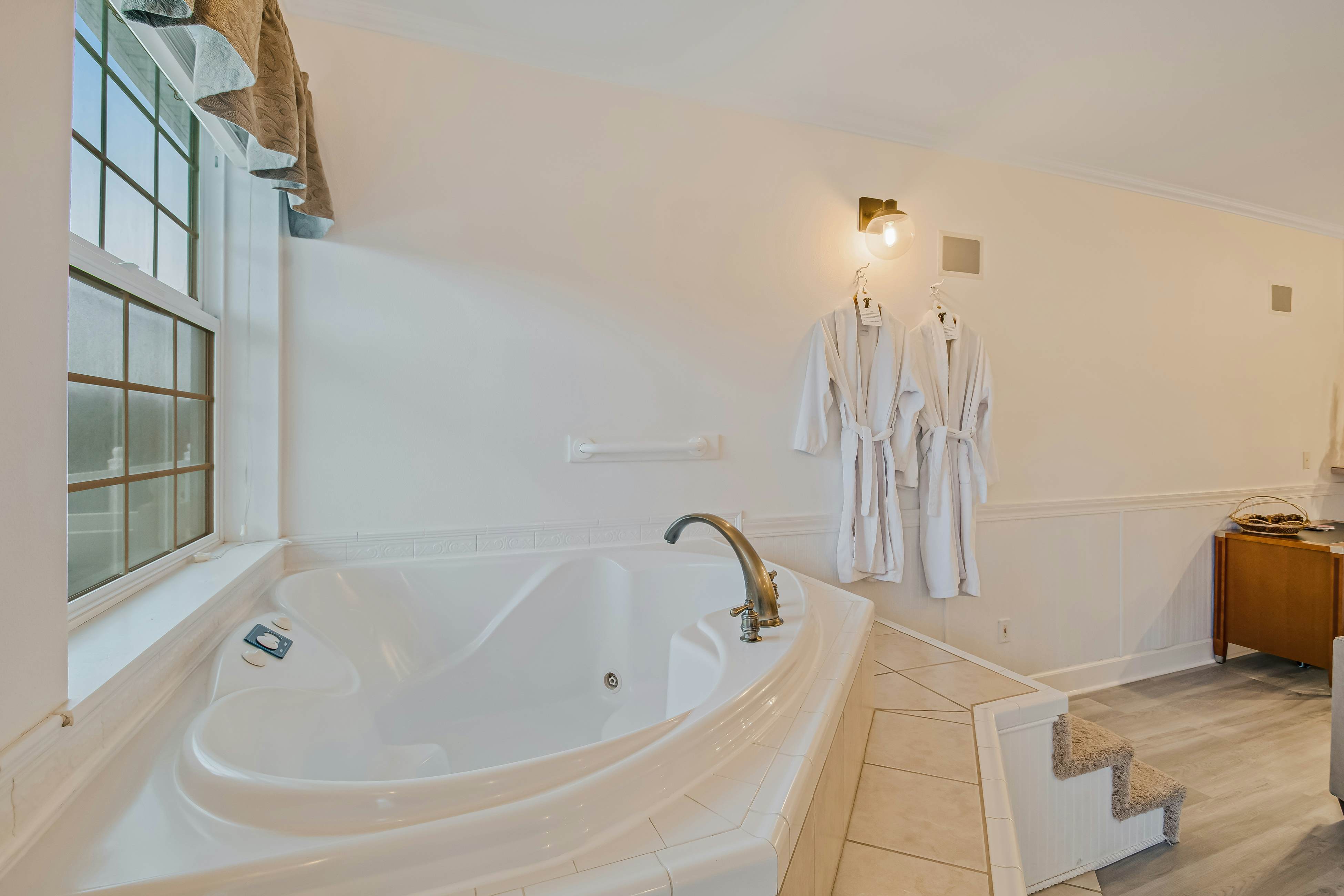 The Charleston at the Judith Ann Inn 