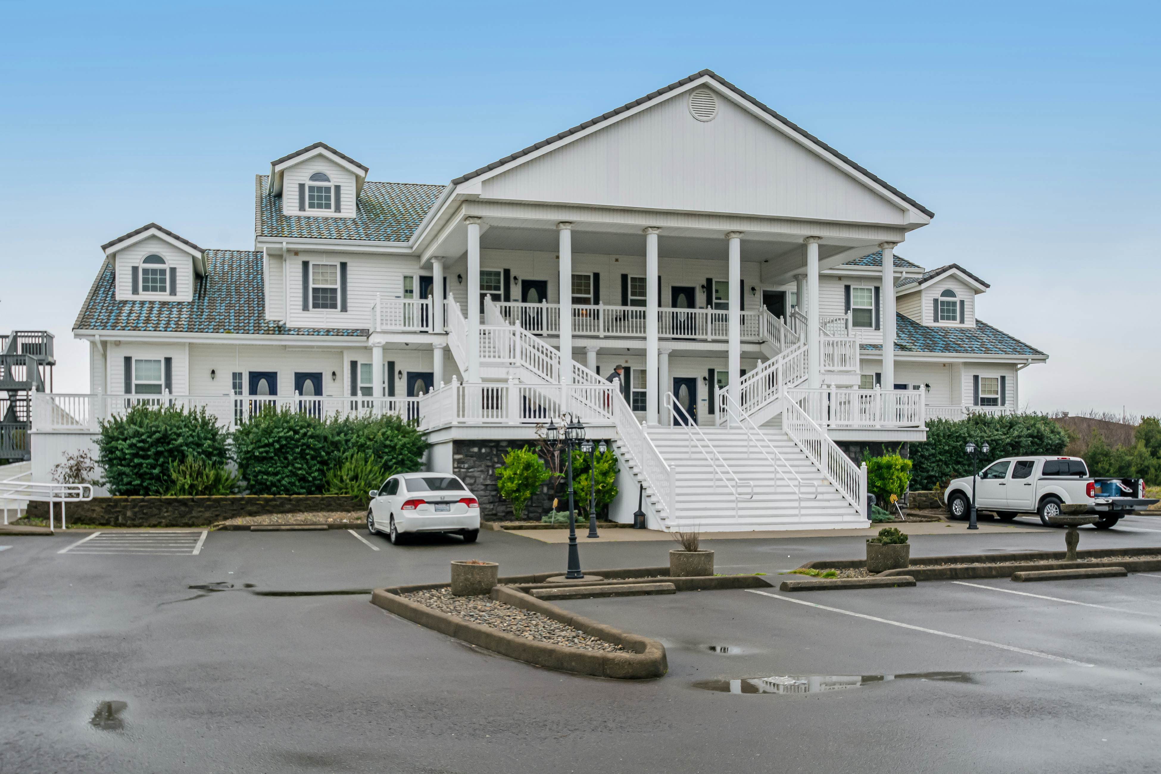 The Charleston at the Judith Ann Inn 