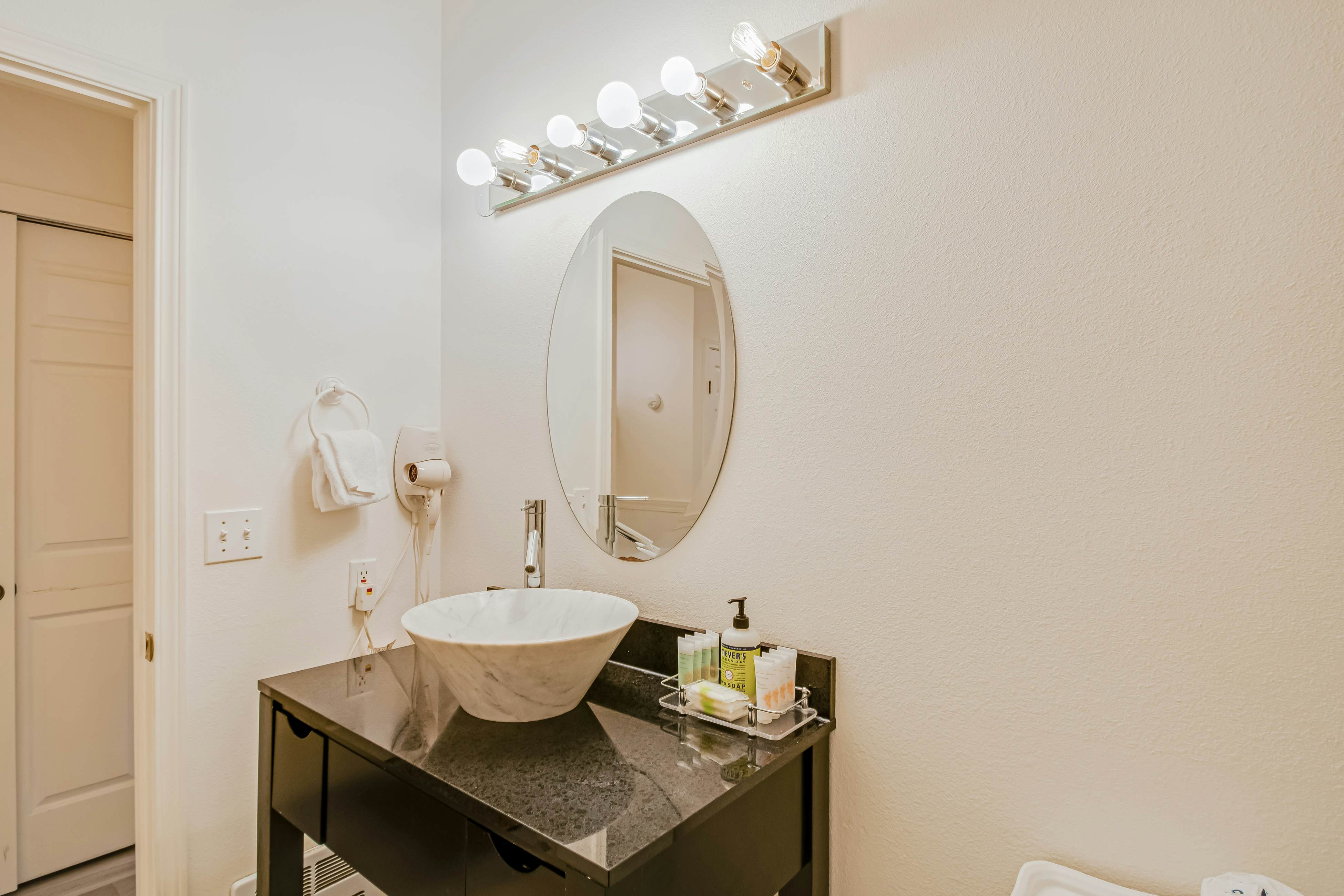 The Charleston at the Judith Ann Inn 