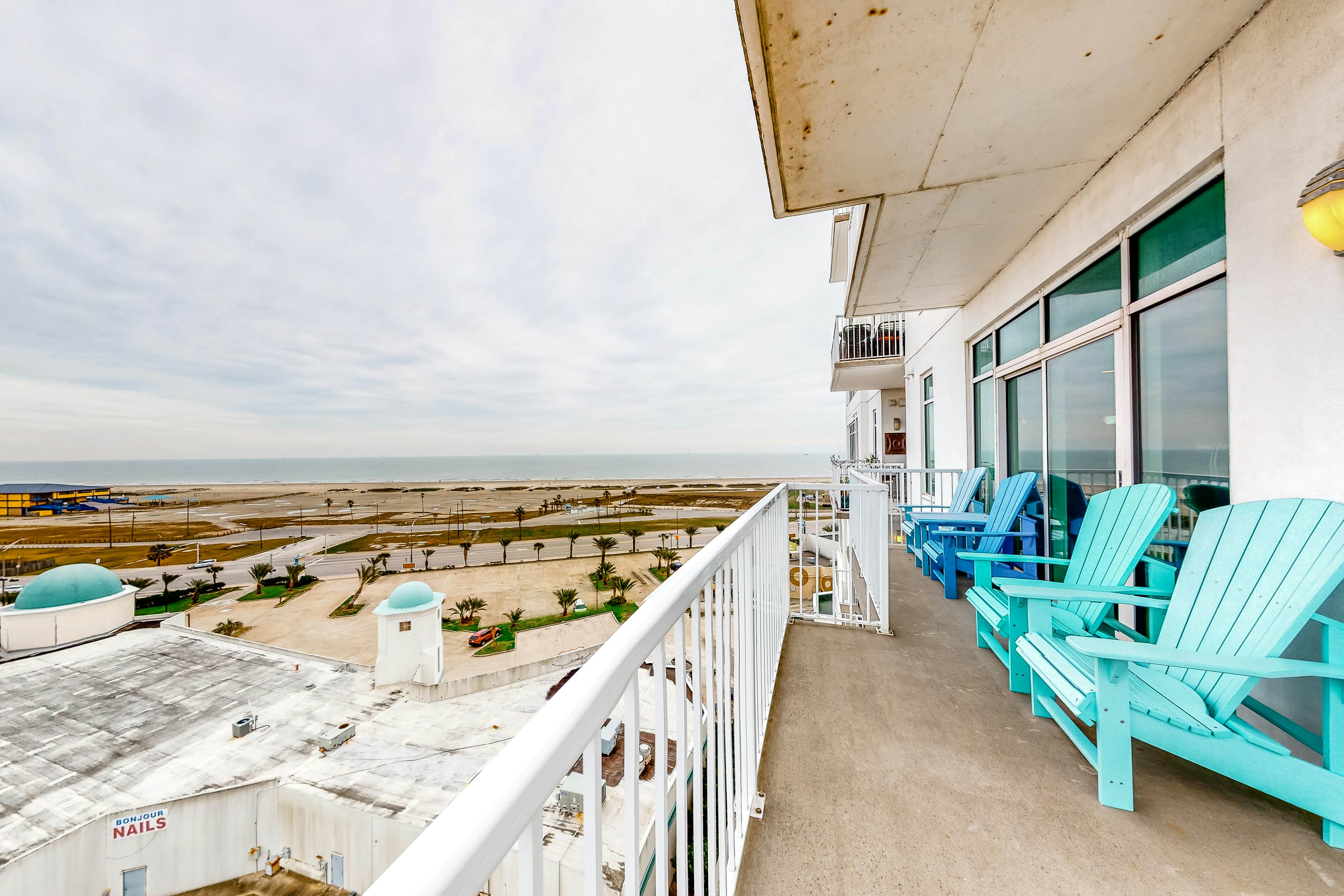 Emerald by the Sea #806