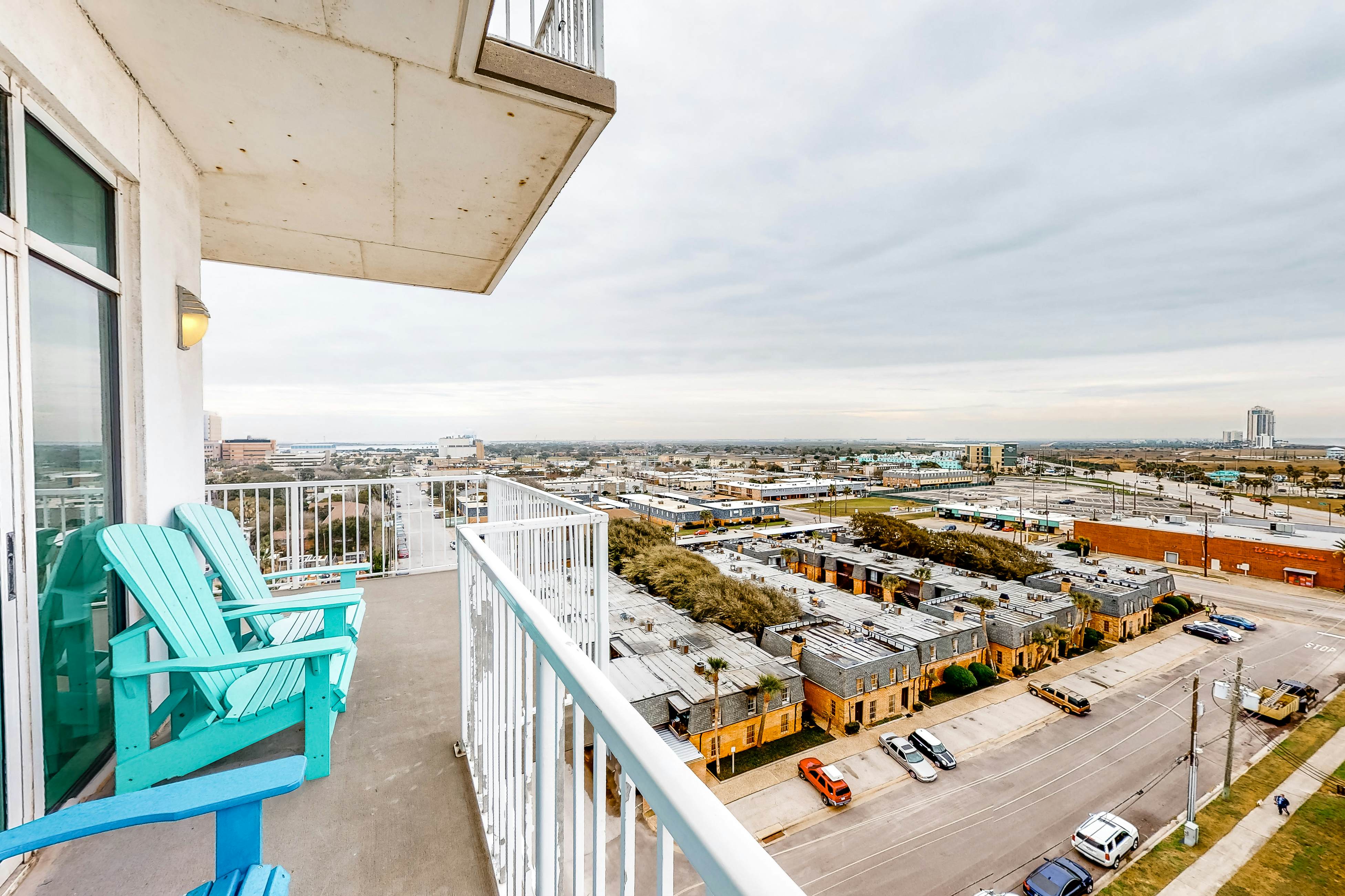 Emerald by the Sea #806