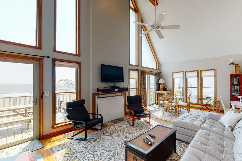 Oceanfront home with stunning ocean views, central AC, and private W/D — Folly Beach, SC — vacation rental