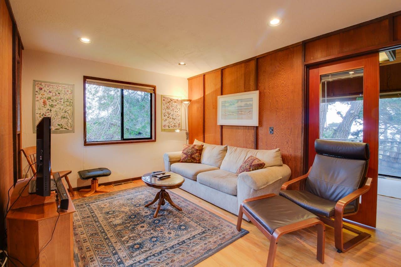 Meyer Getaway 3 BD Vacation Rental in Sea Ranch, CA Vacasa