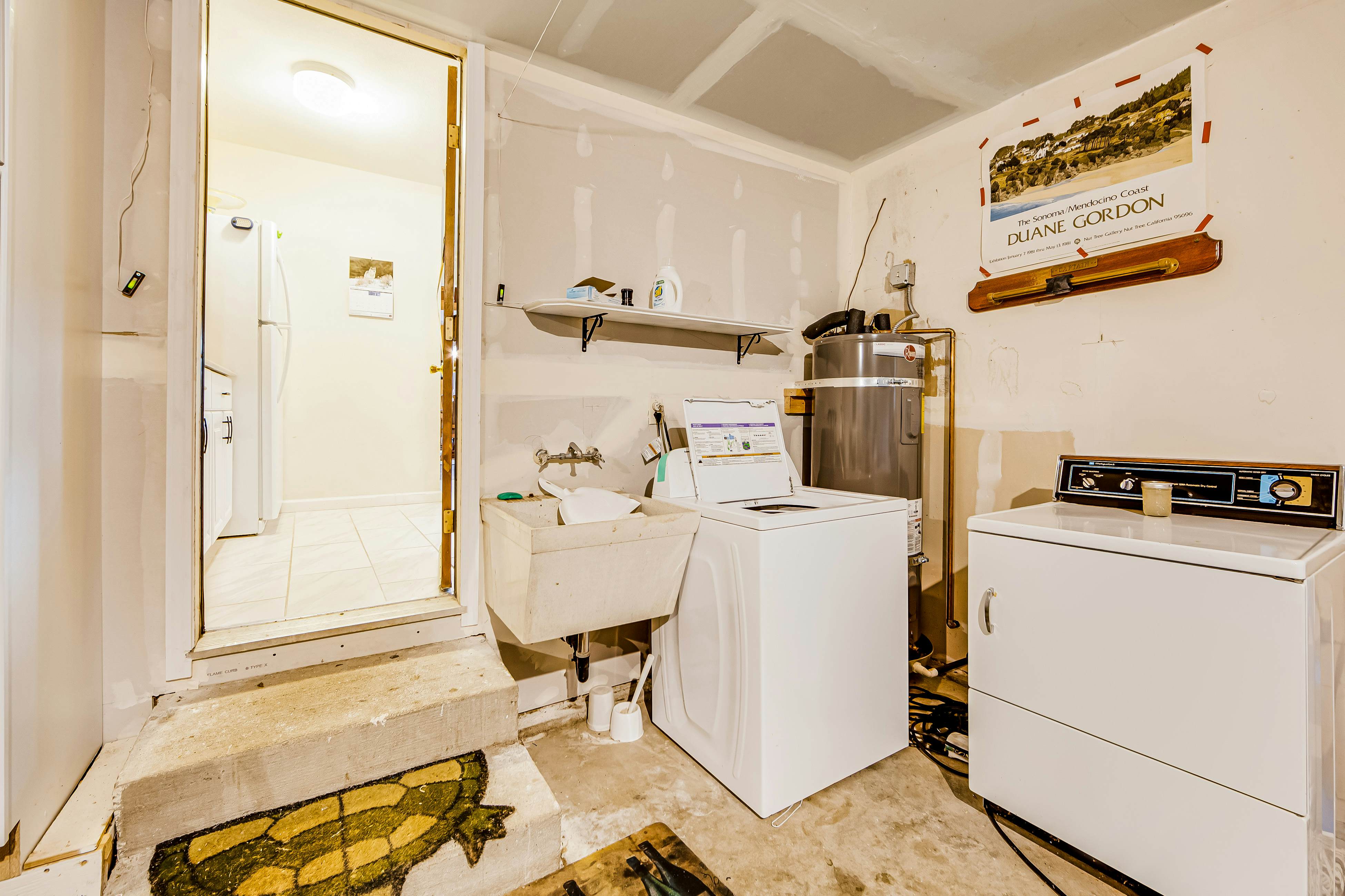 Rustic Lakefront Retreat