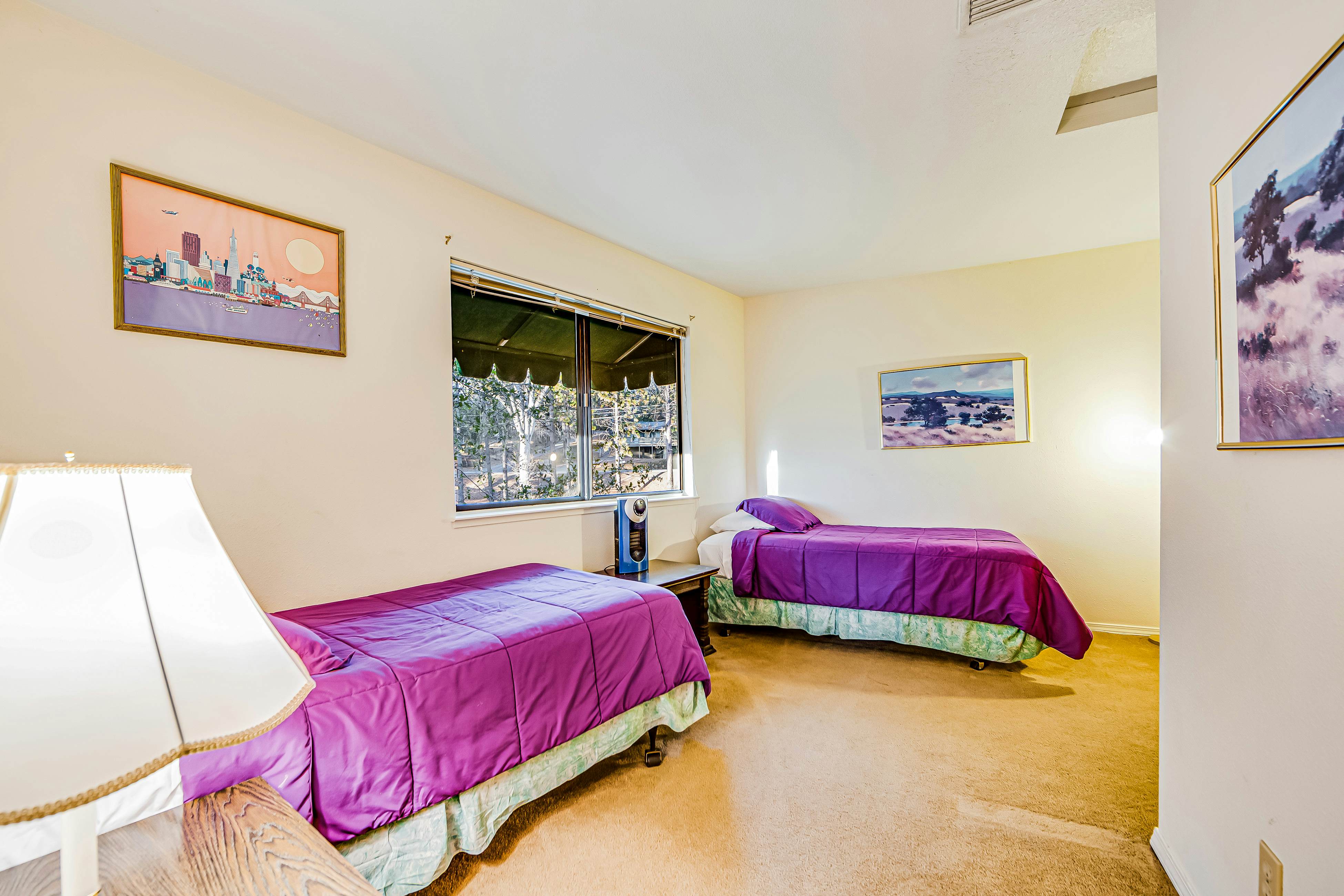 Rustic Lakefront Retreat